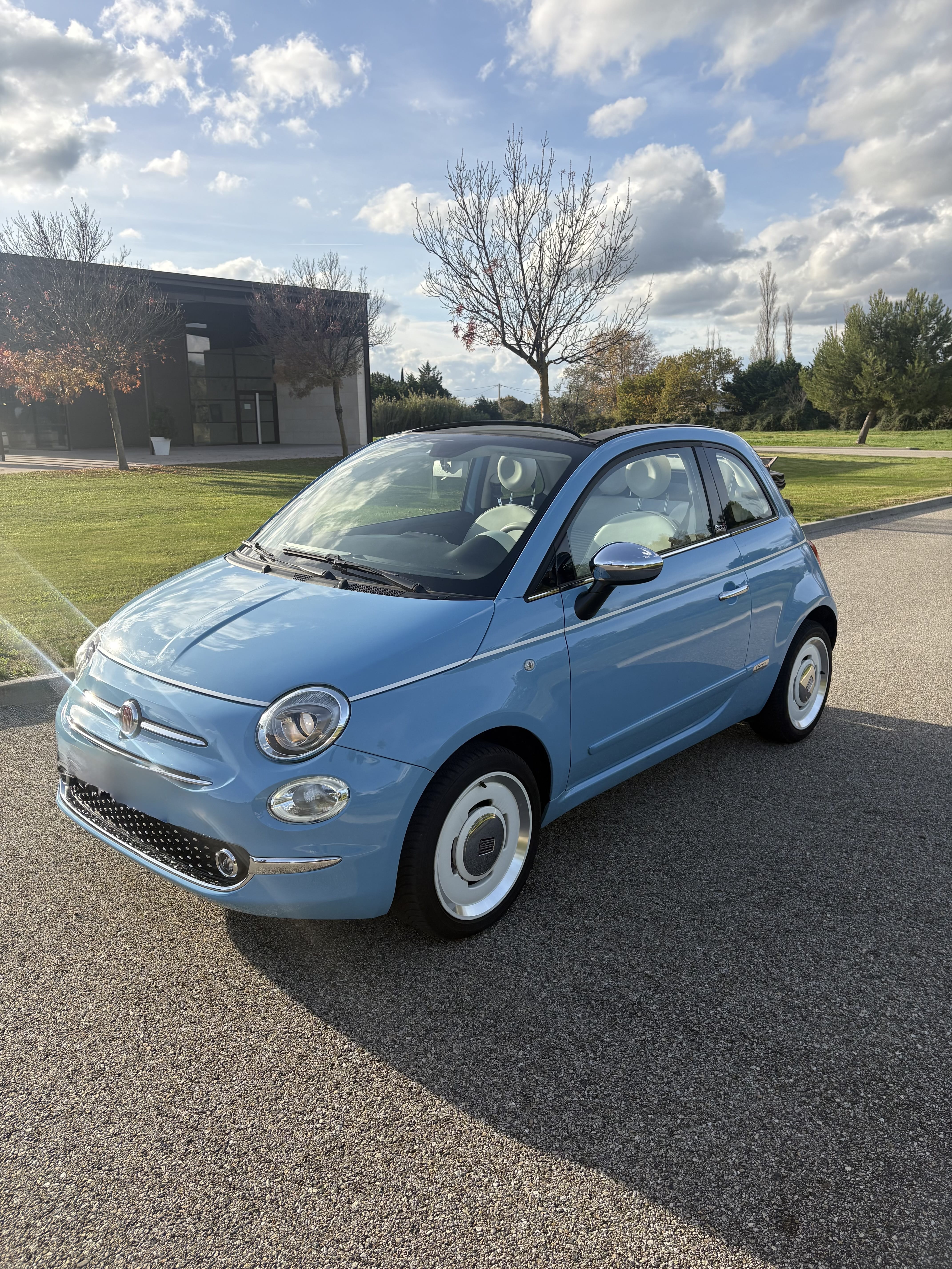 Fiat 500 C Édition Spiaggina 1.2i. 69cv avec Apple CarPlay
