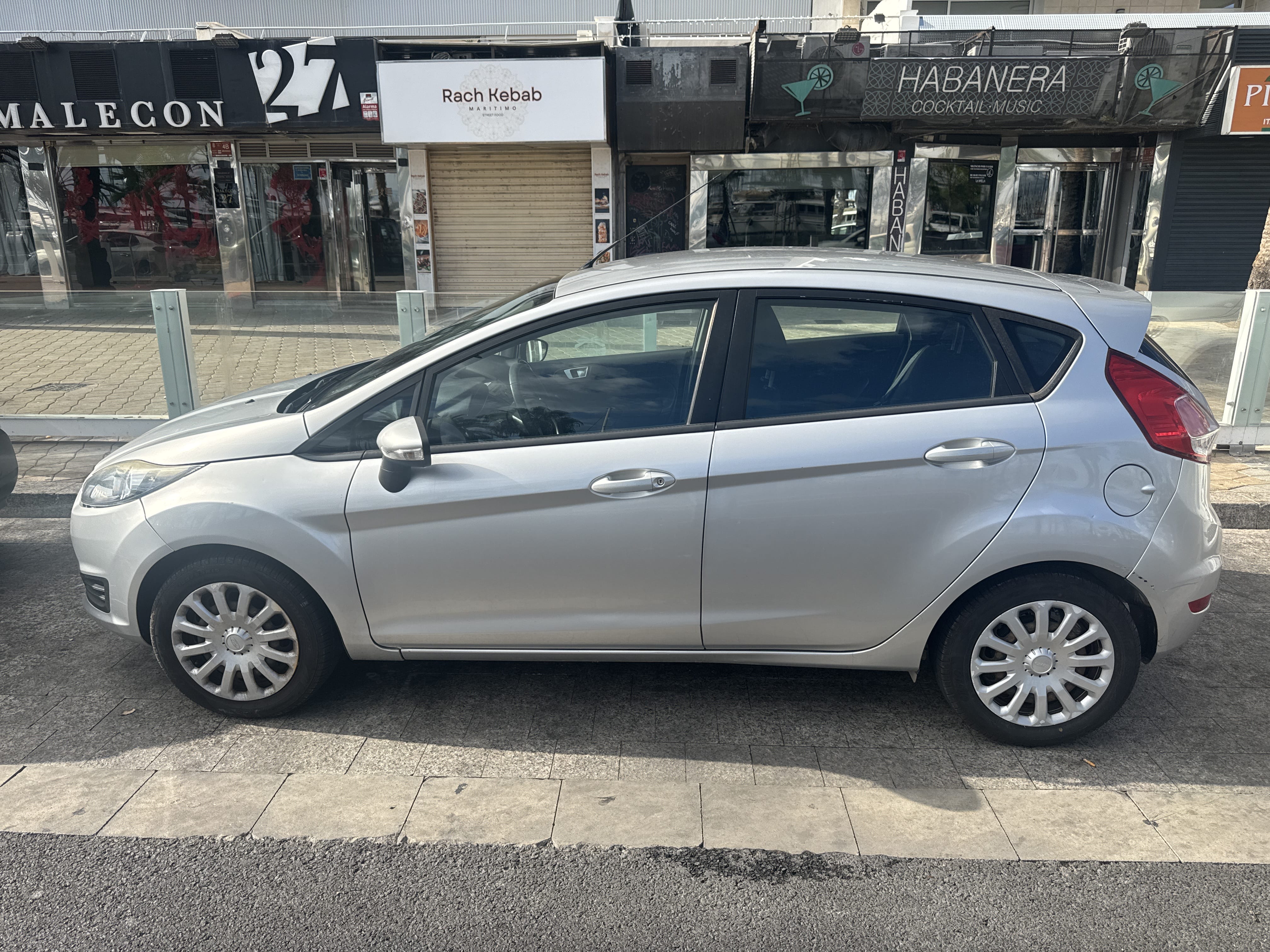 Ford Fiesta con Aire acondicionado