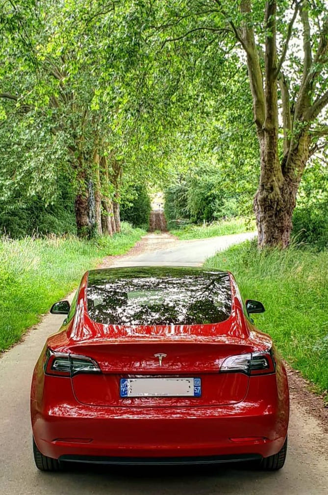 Tesla Model 3, 2021, Électrique, automatique