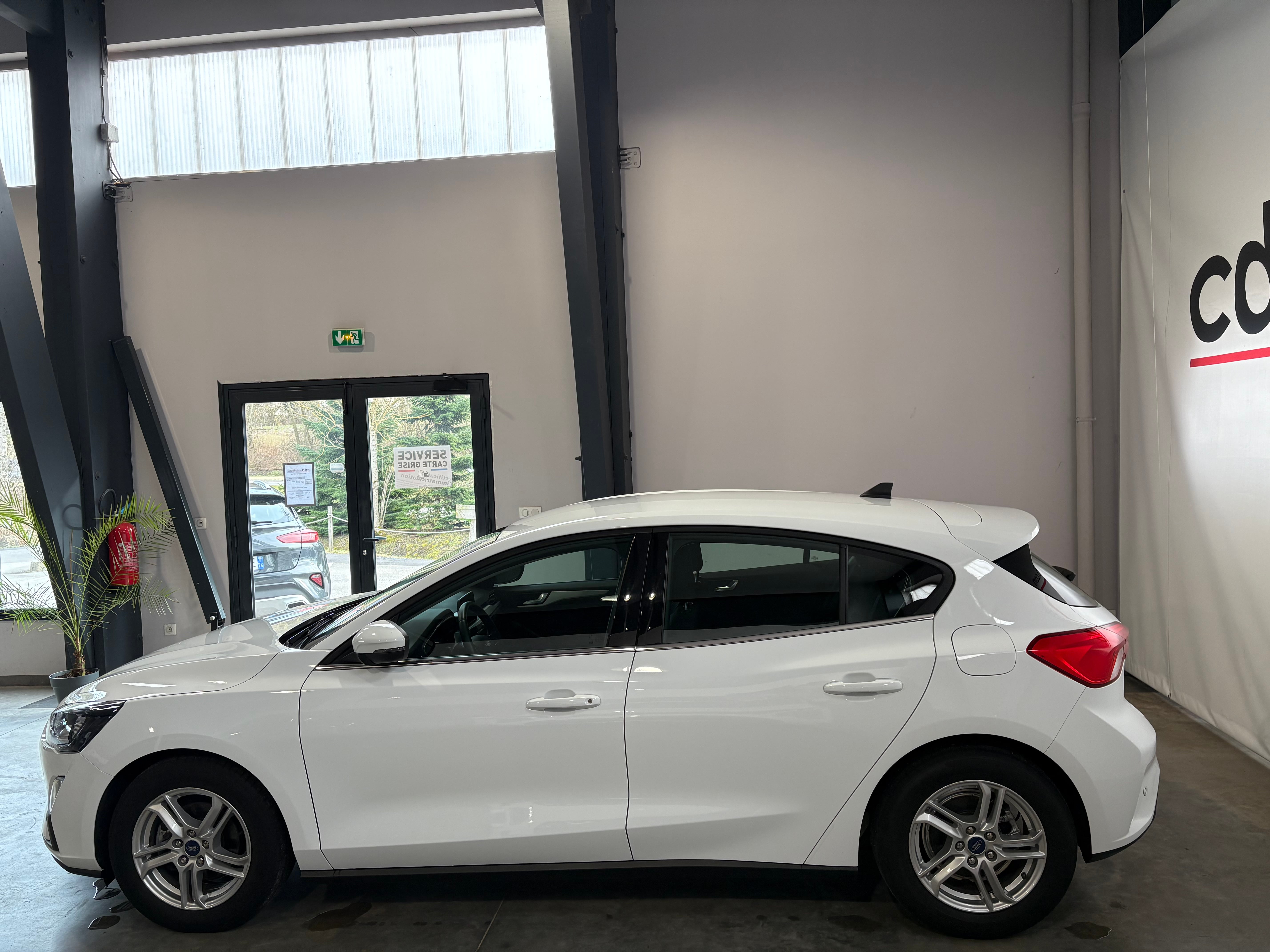Ford Focus, 2021, Essence 95, automatique