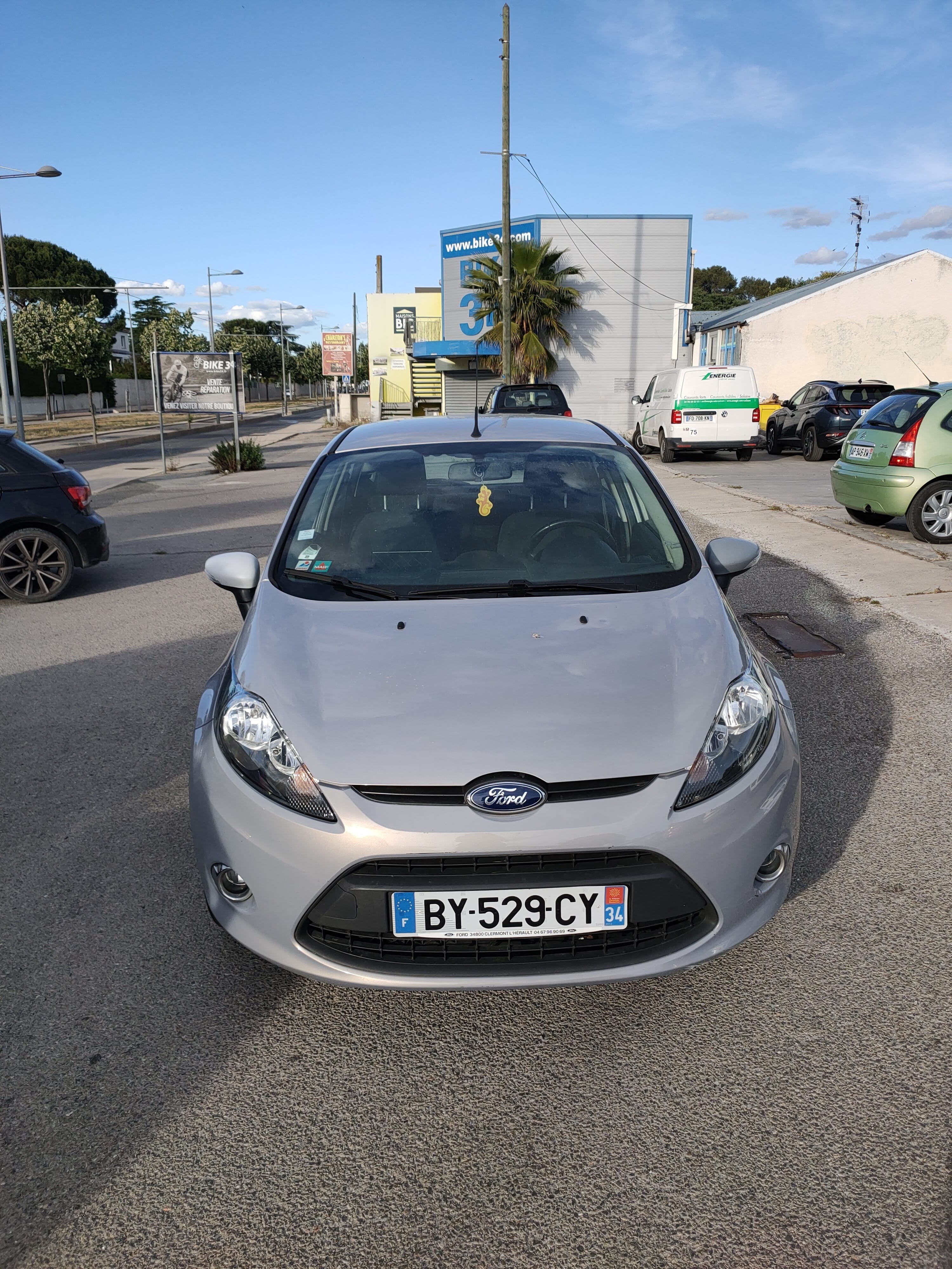 Ford Fiesta livrée TRAM ou alentours Millénaire