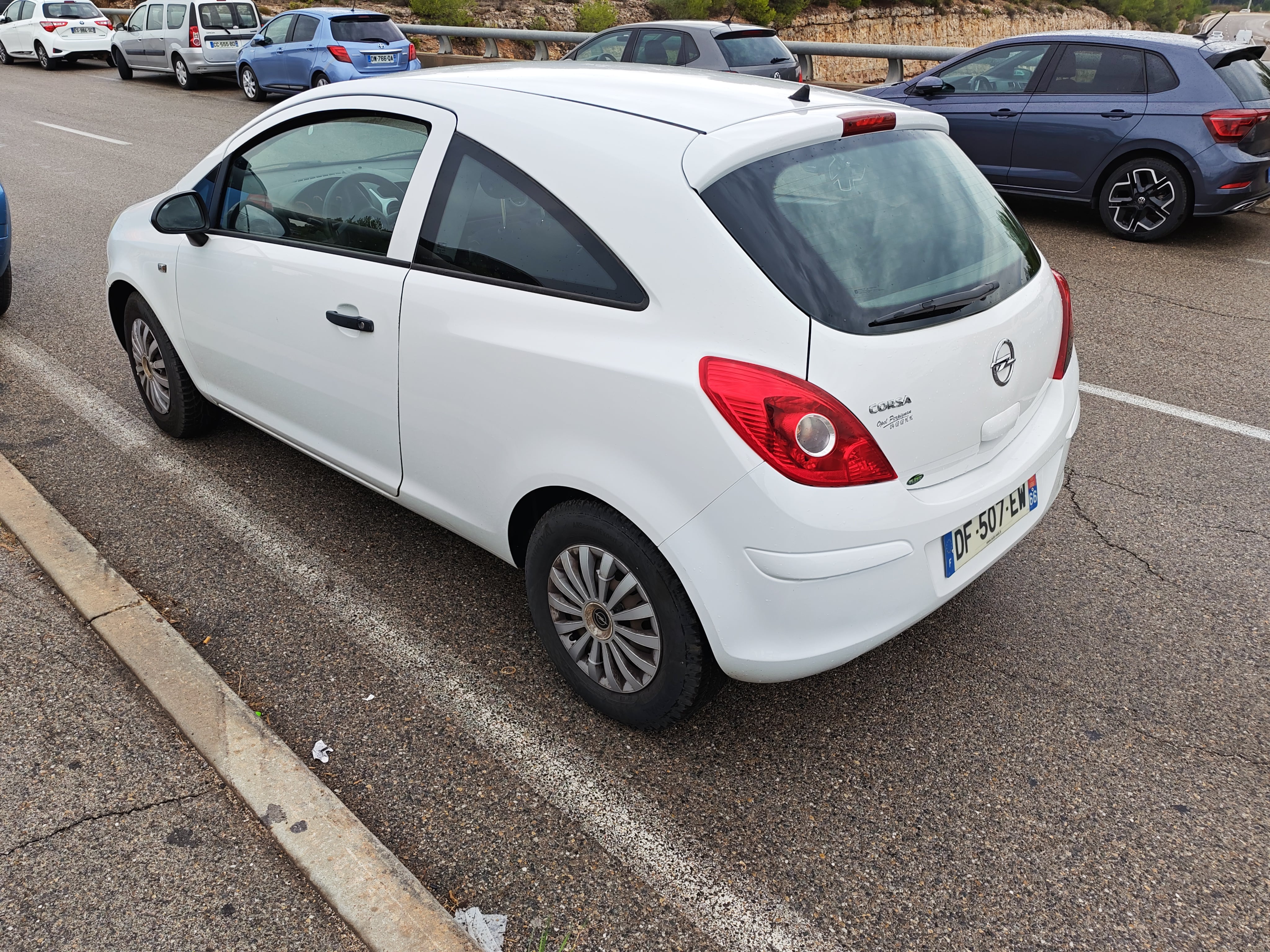 Opel Corsa avec Autoradio