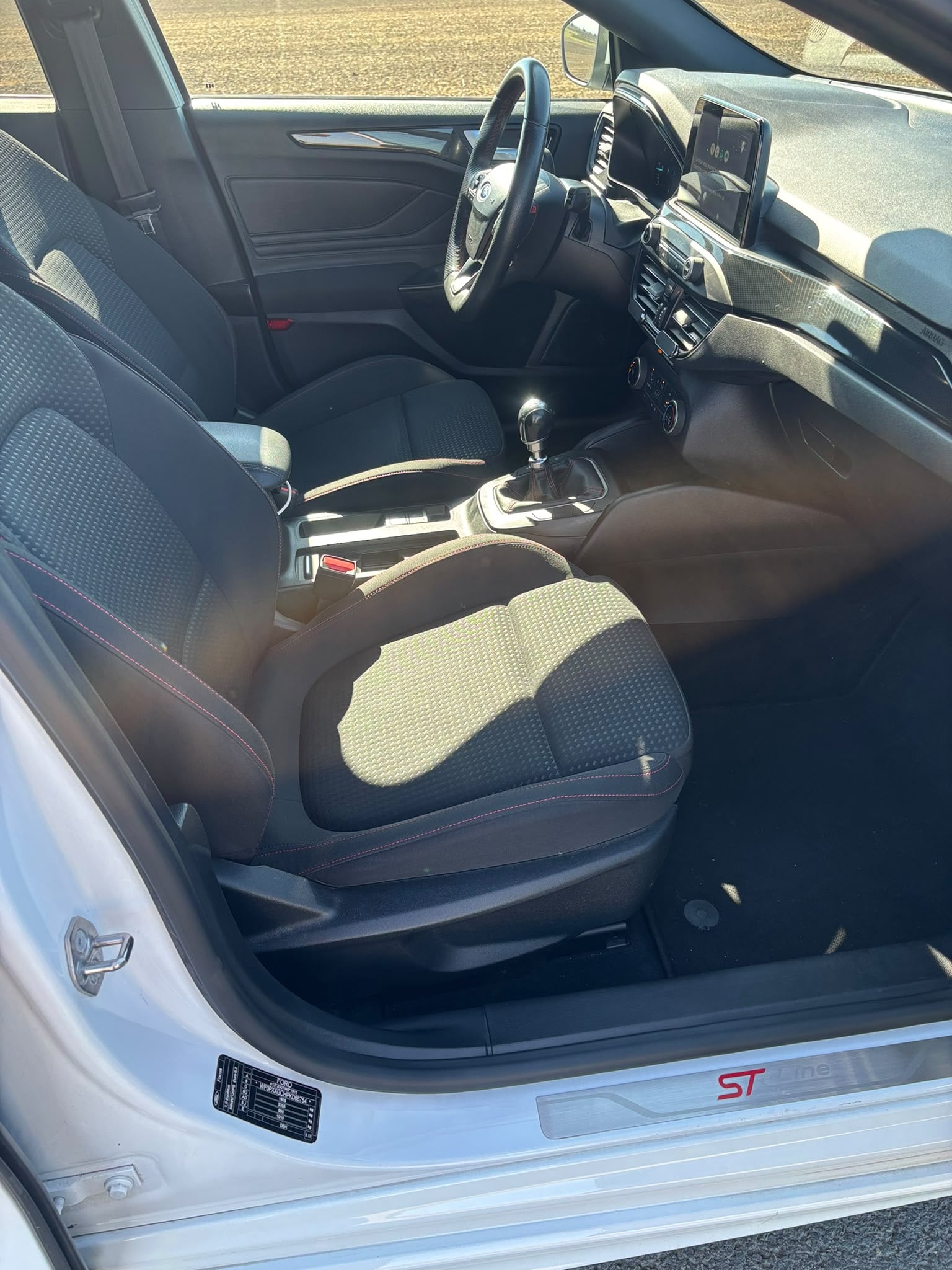 Ford Focus ST Line 1.5 TDCI  Diesel 120 CV avec Régulateur de vitesse
