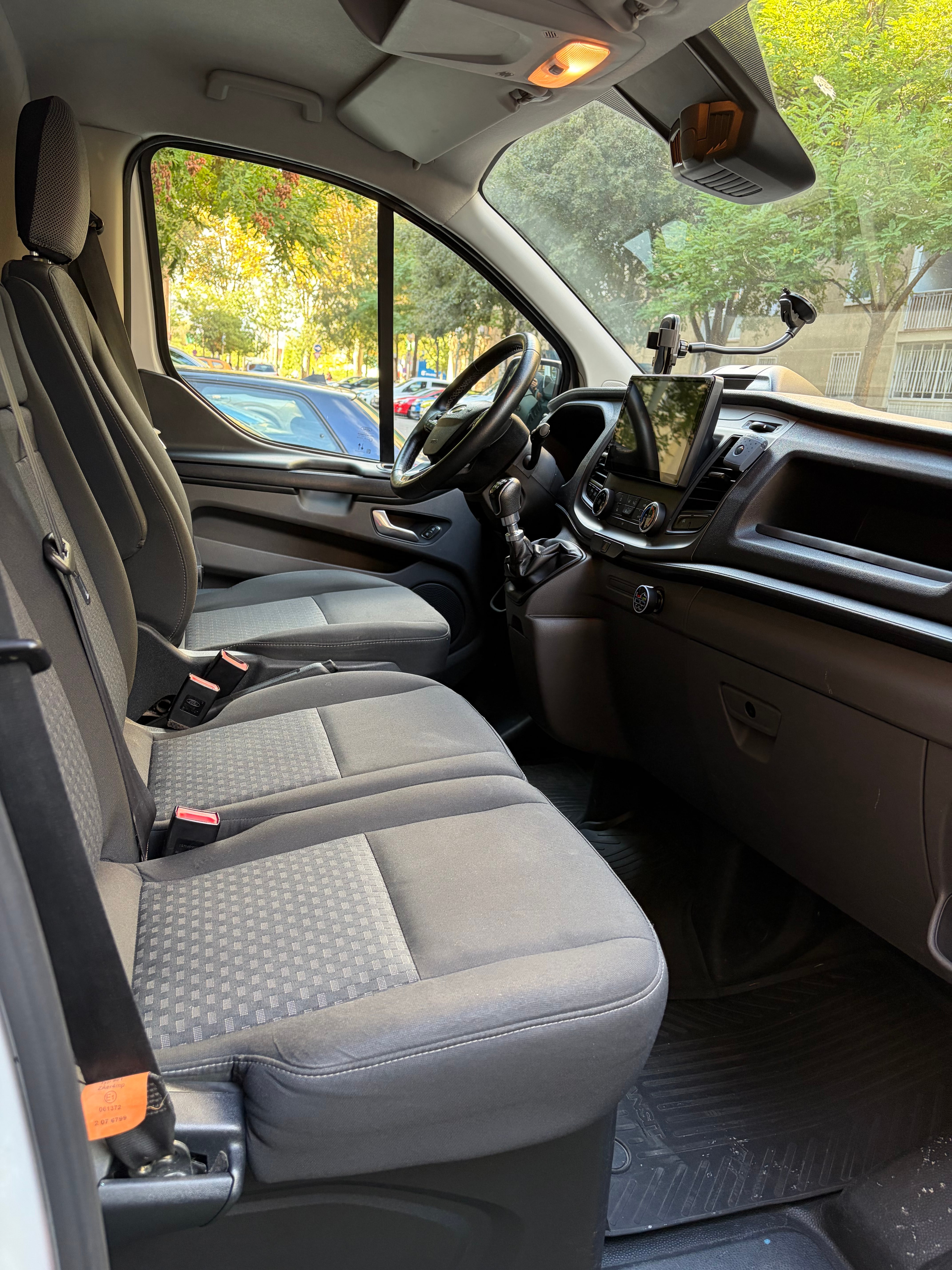 Ford Transit Custom Furgoneta avec GPS