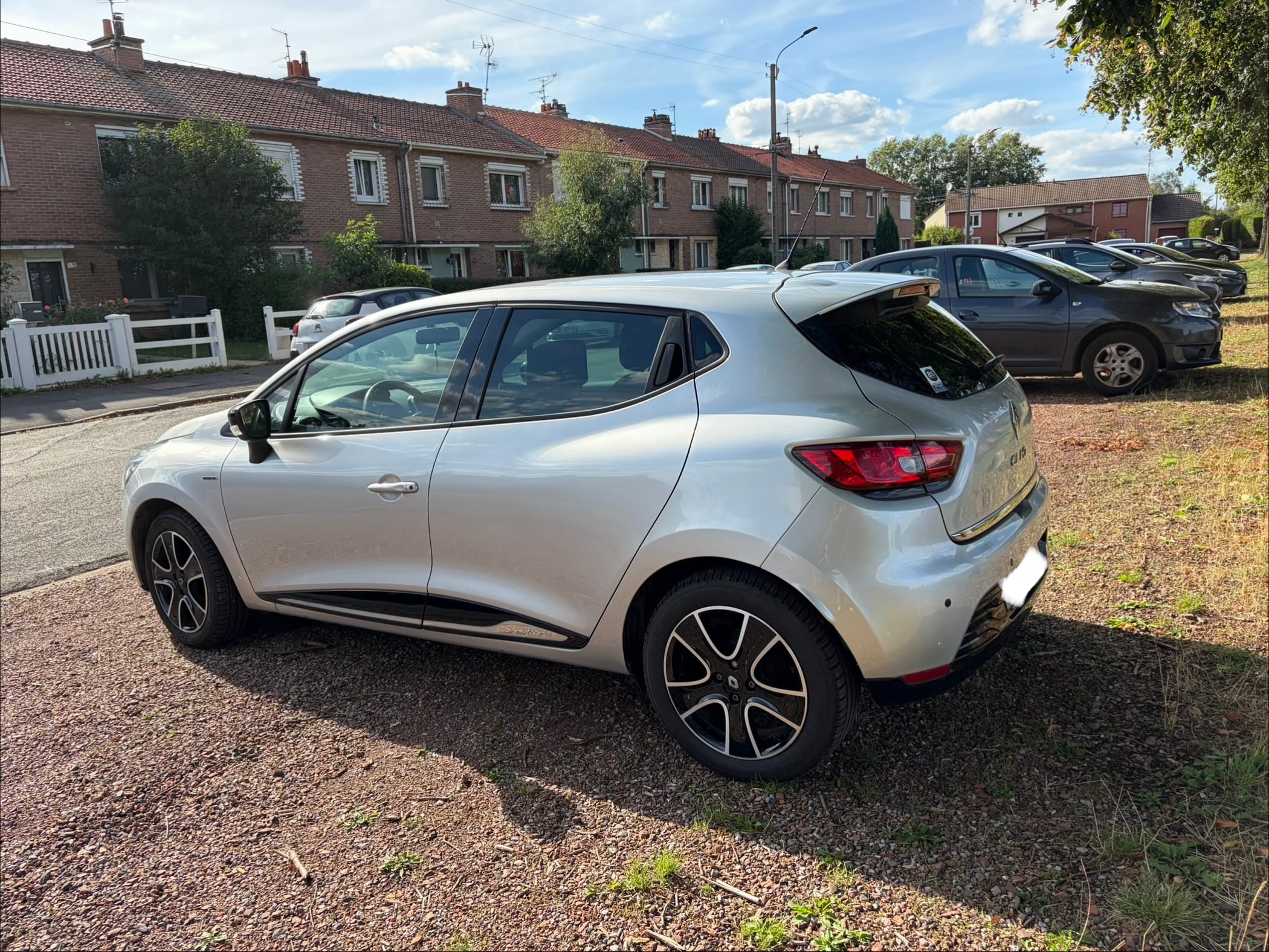 Renault Clio 0.9 TCE 90 ch LIMITED avec GPS