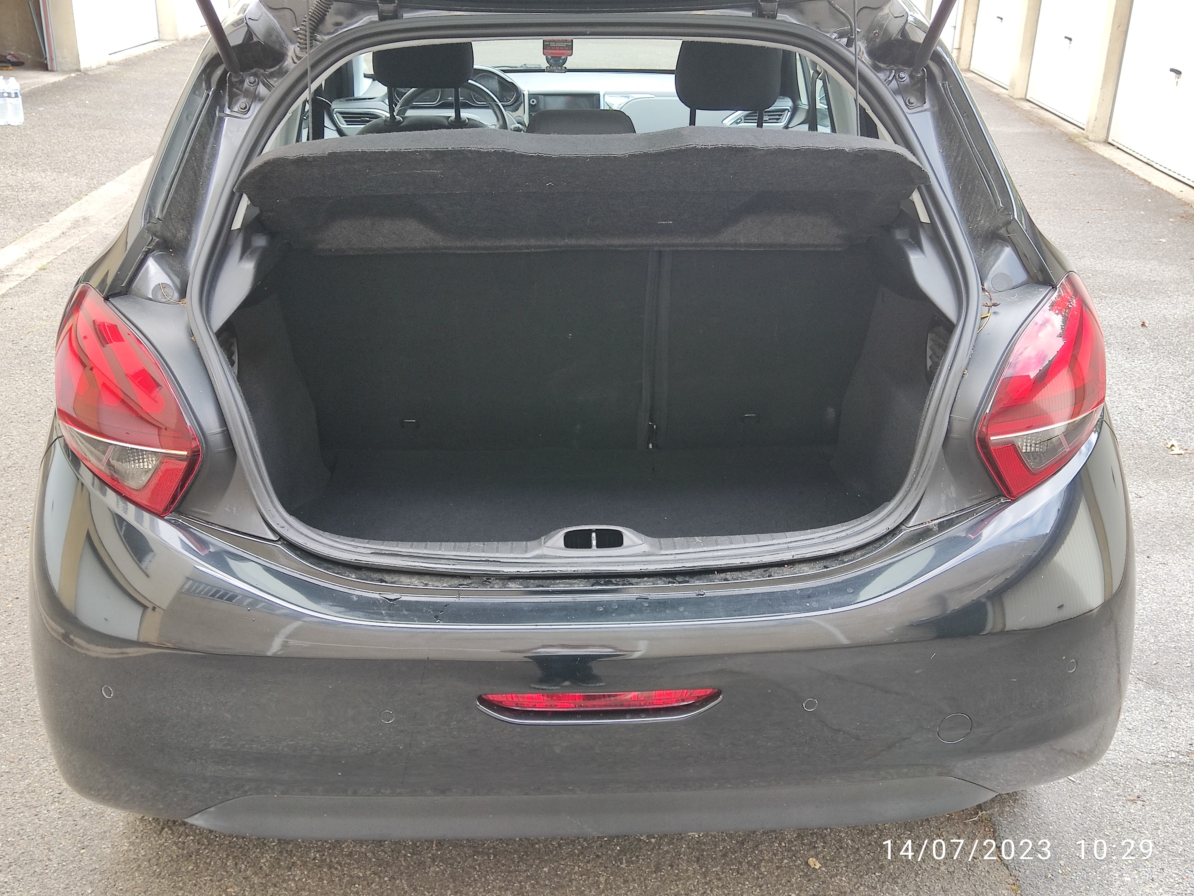 Peugeot 208 1.2 PURETECH 82 STYLE