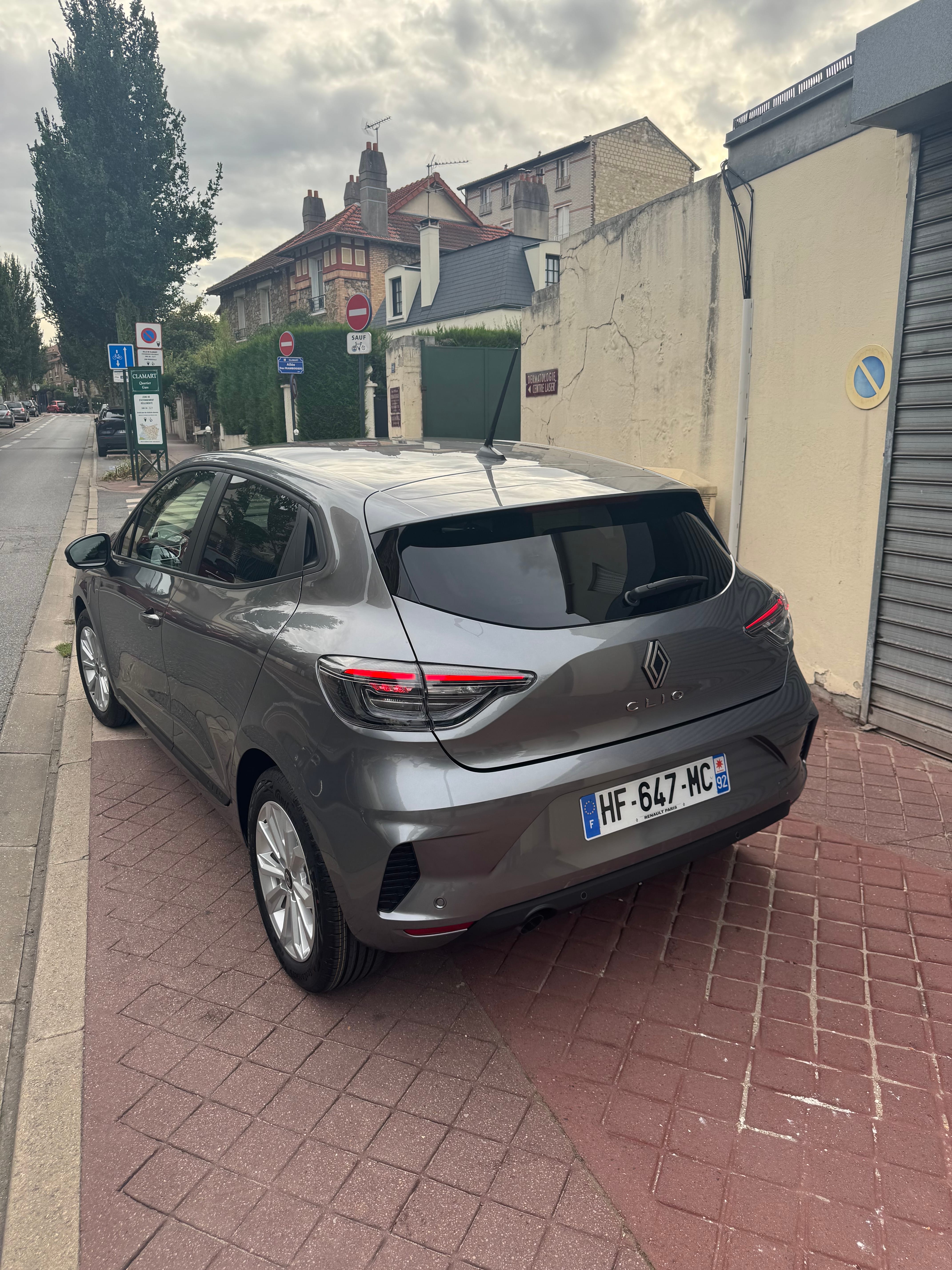 Renault Clio avec Régulateur de vitesse