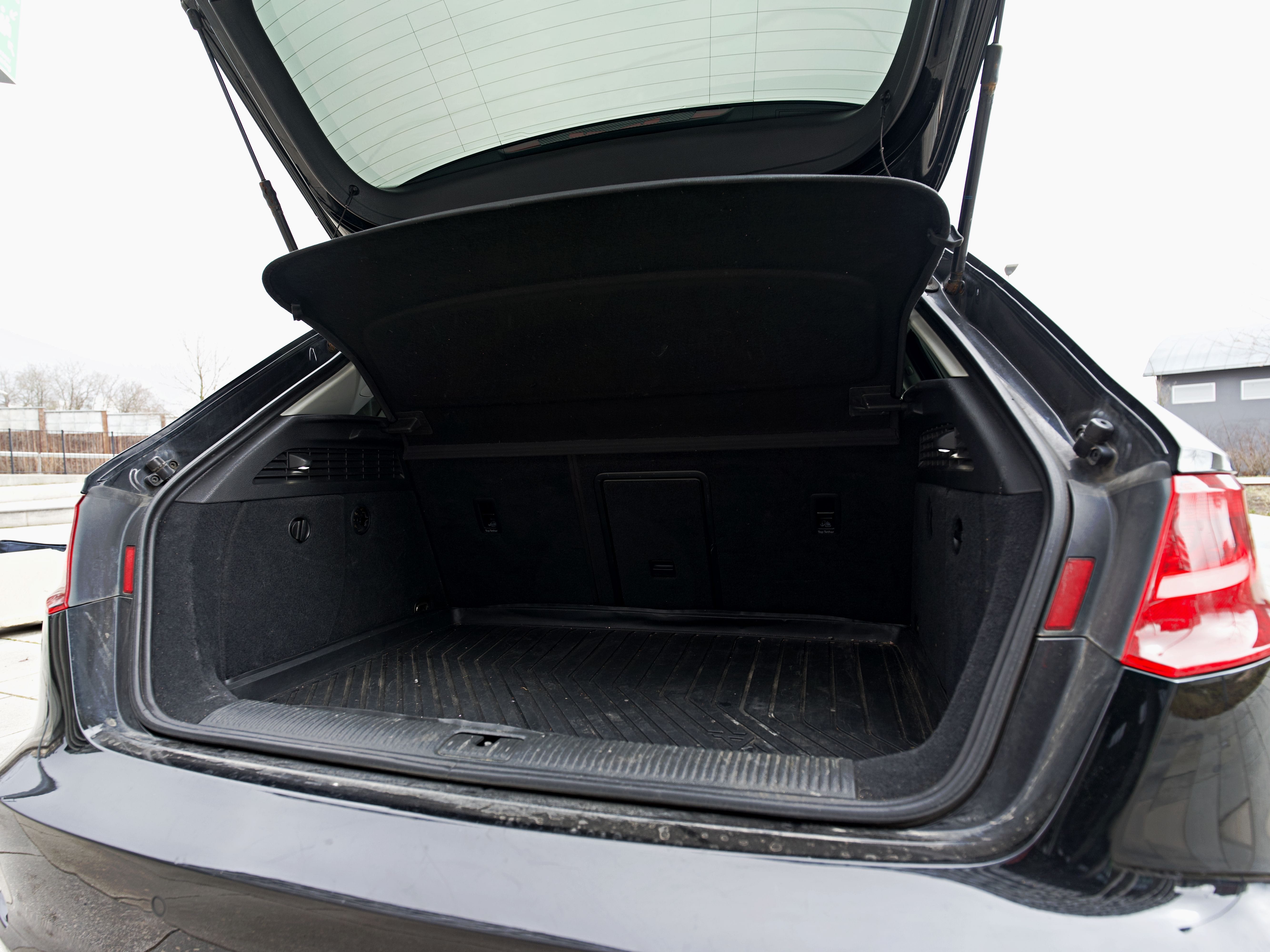 Audi A3 e-tron med Bluetooth audio