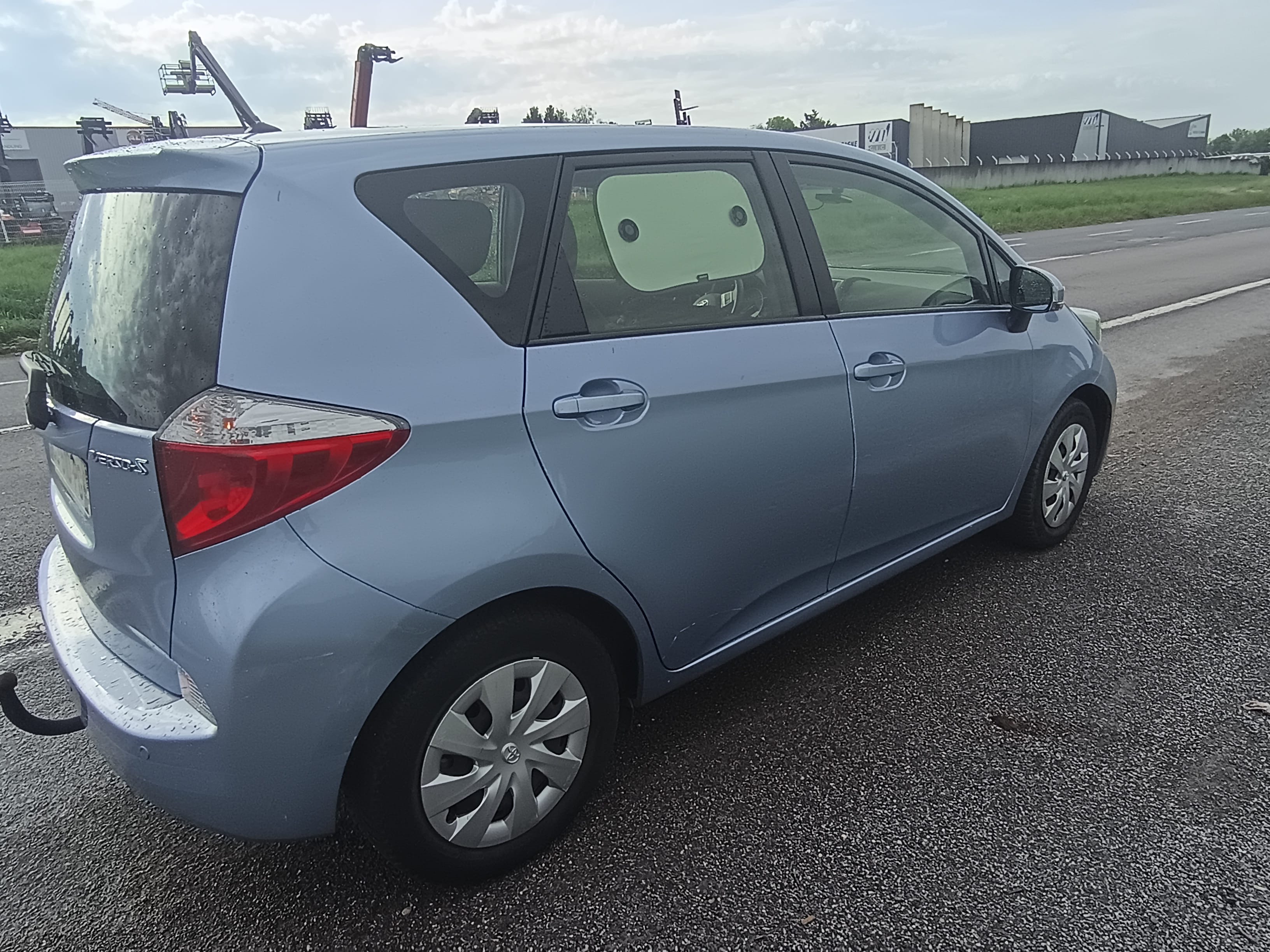 Toyota Verso-S 1,4 100cv avec Caméra de recul