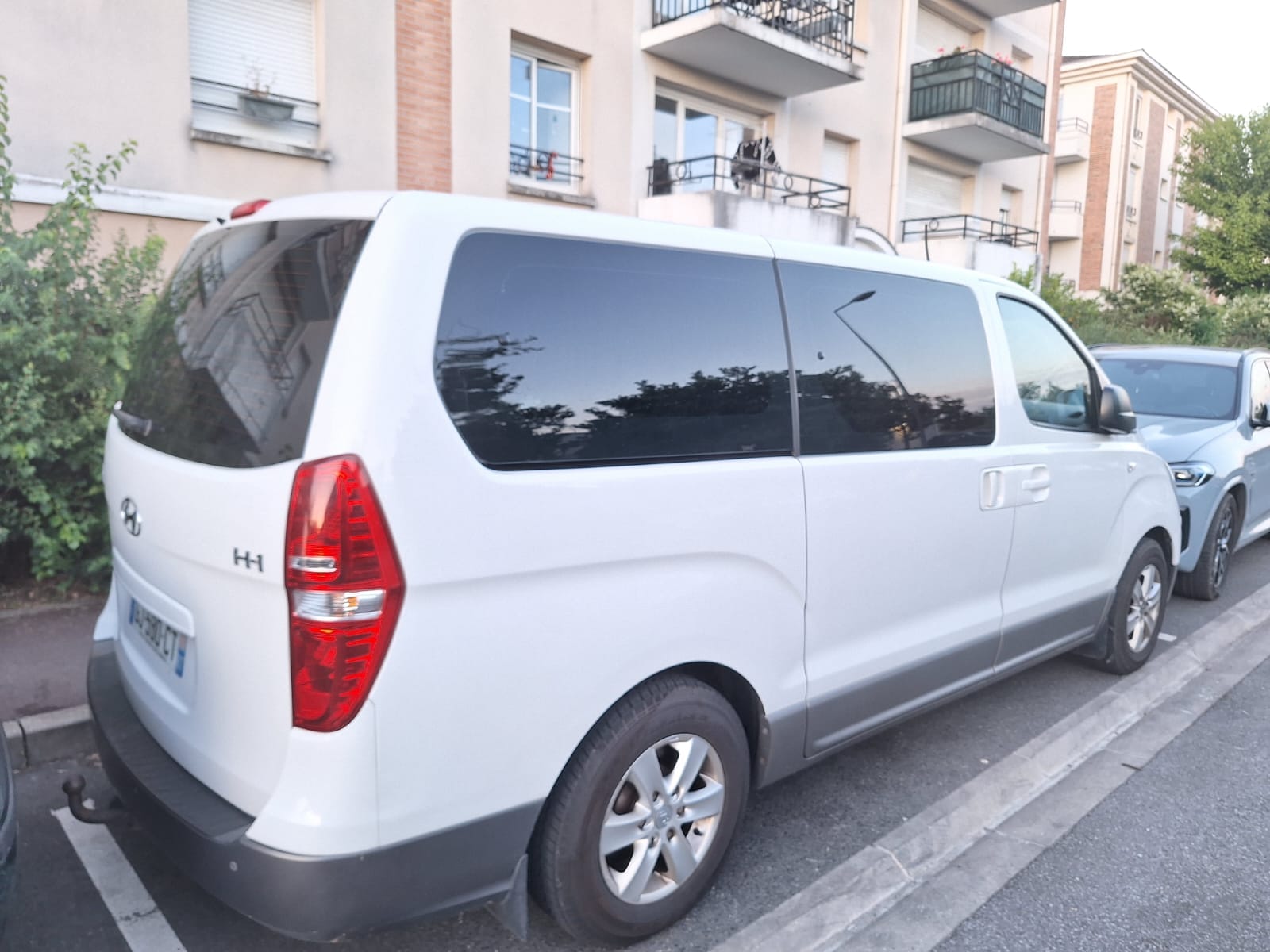 Hyundai H-1 Van MINIBUS avec Entrée audio / iPod