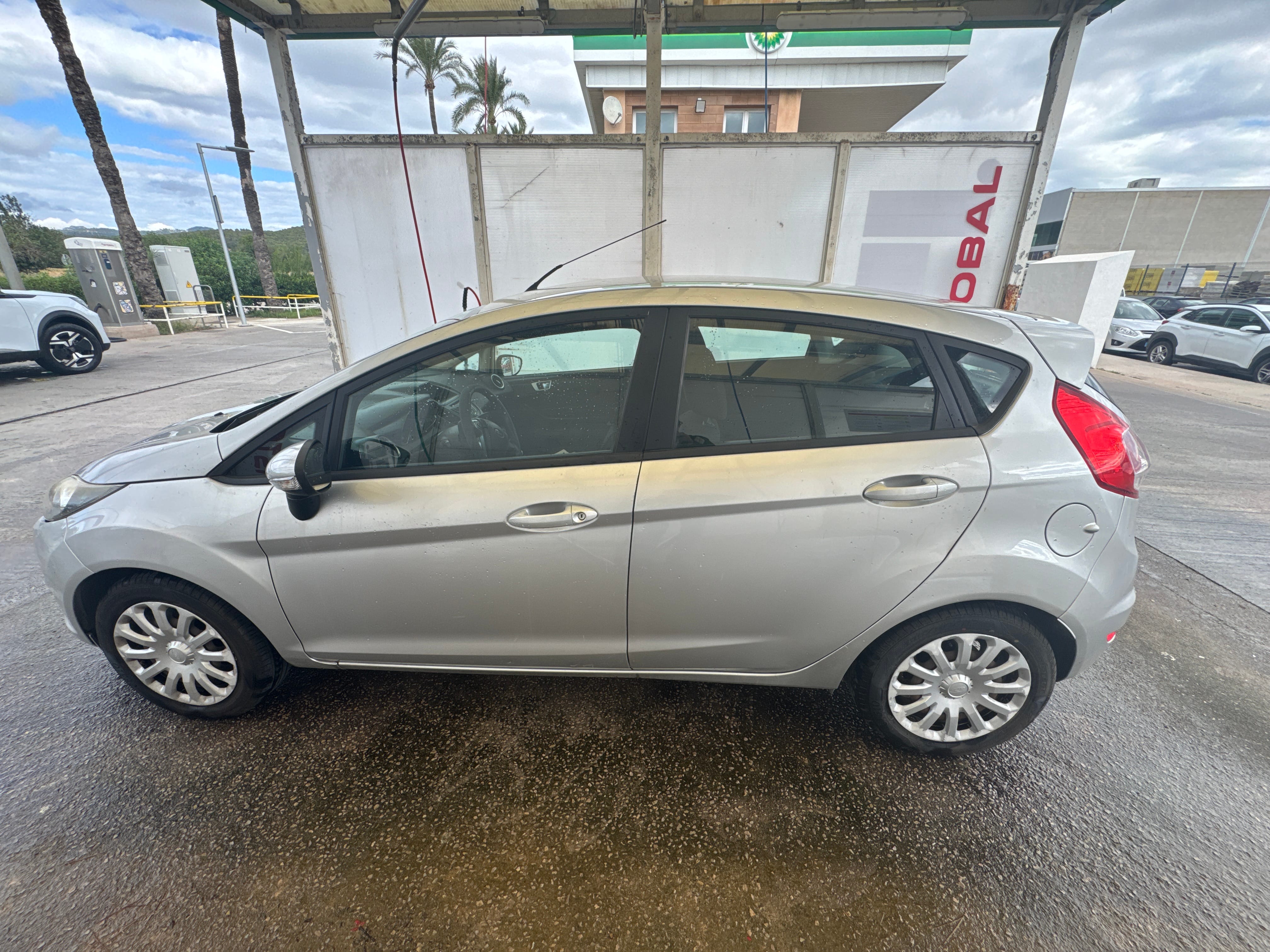 Ford Fiesta con Aire acondicionado