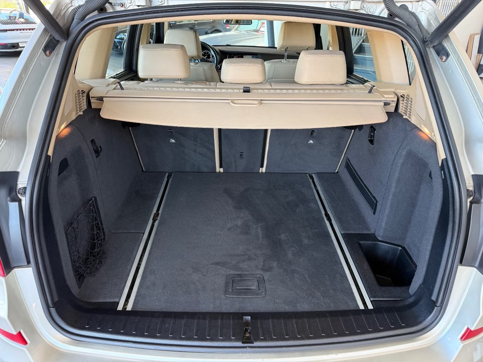 BMW X3 xDrive20d med Lydinngang