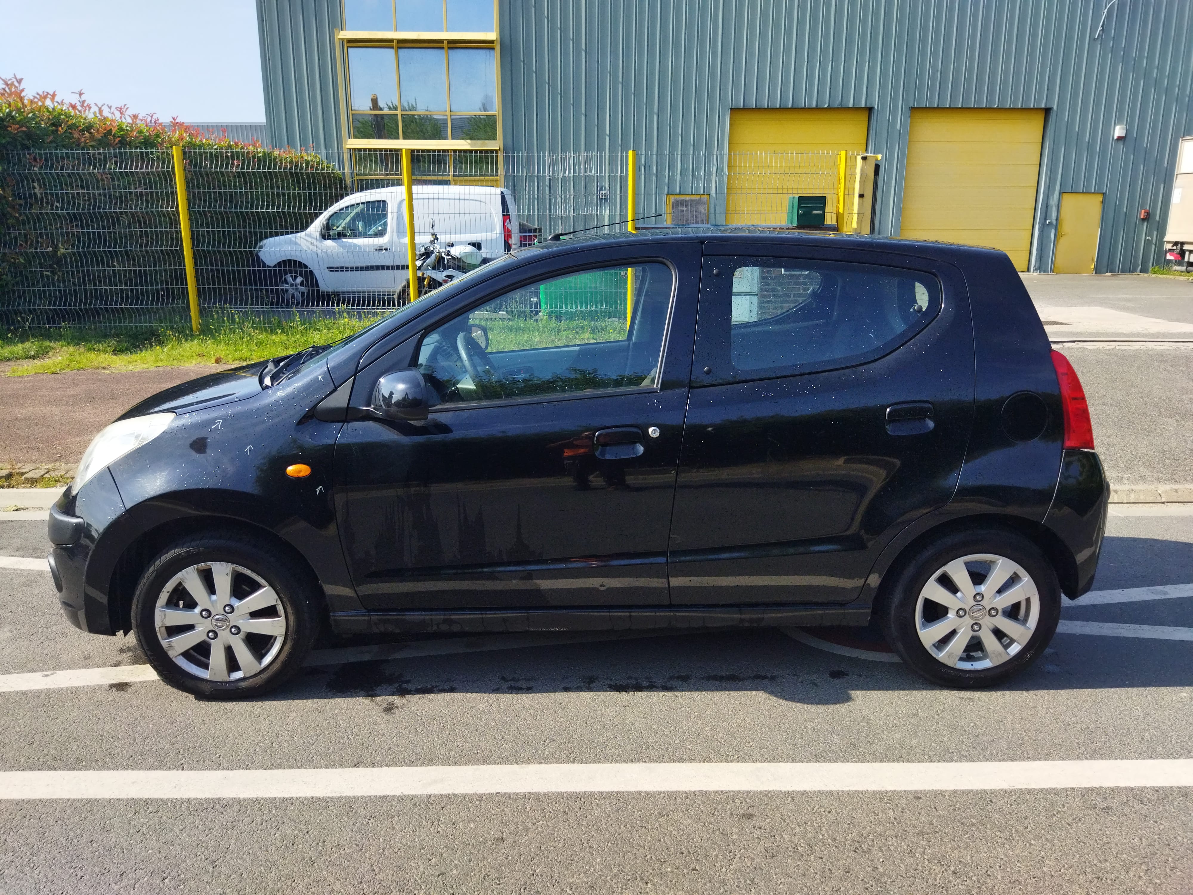 Nissan Pixo 1.0 avec Climatisation
