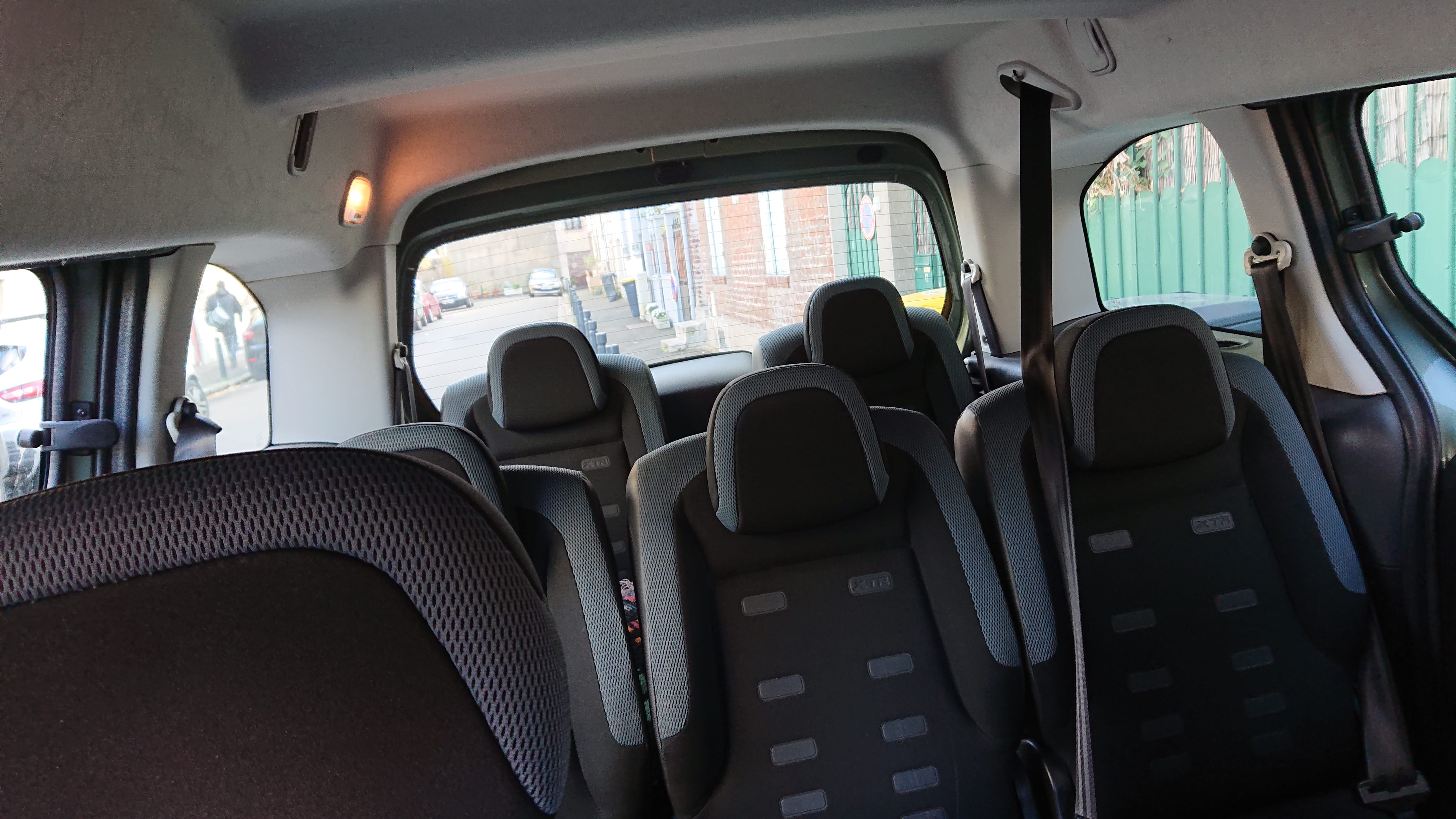 Citroen Berlingo Multispace 1.6hdi XTR 5/7 PLACES avec Attelage