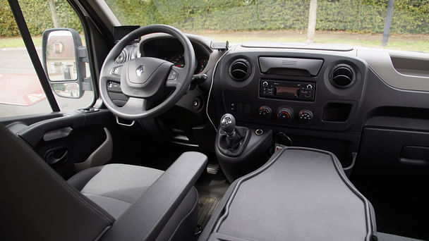 Renault Master Combi 2,3 dCi avec Chaines