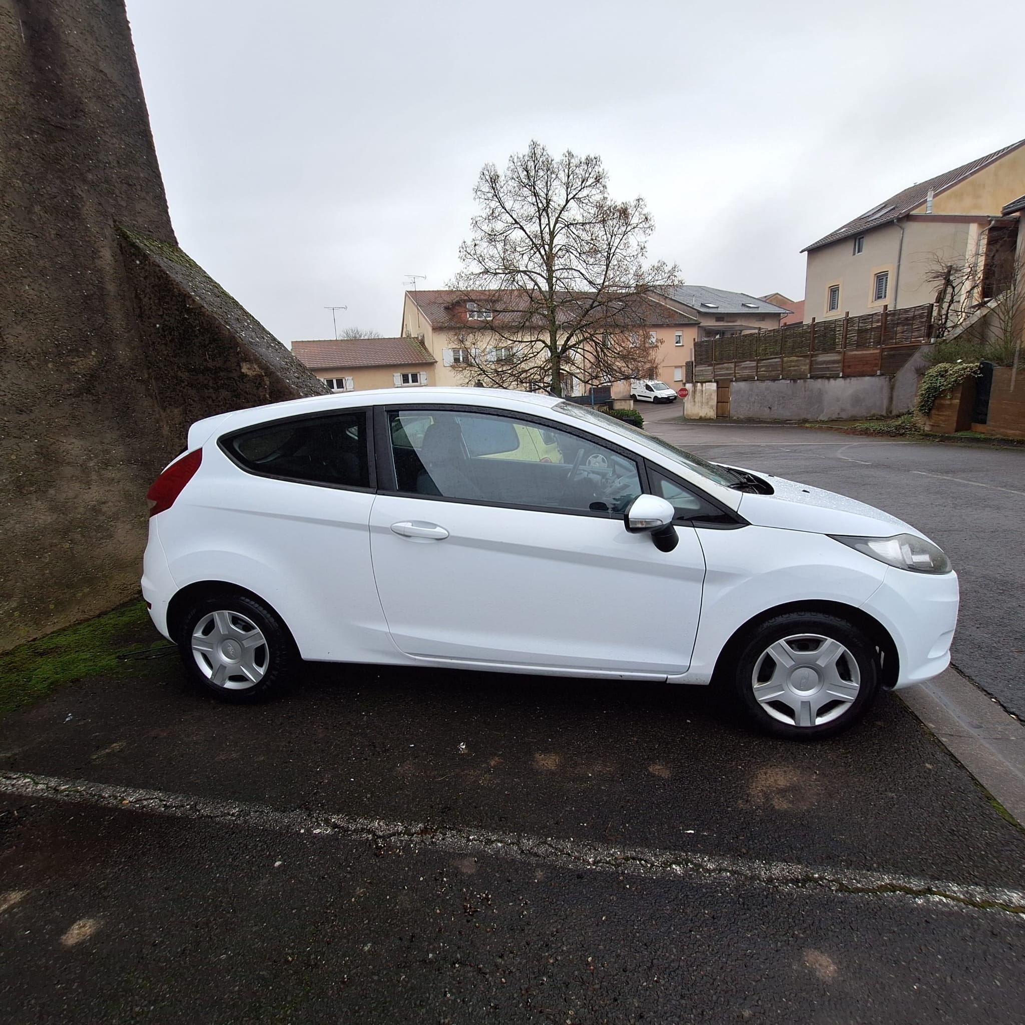 Ford Fiesta avec Climatisation