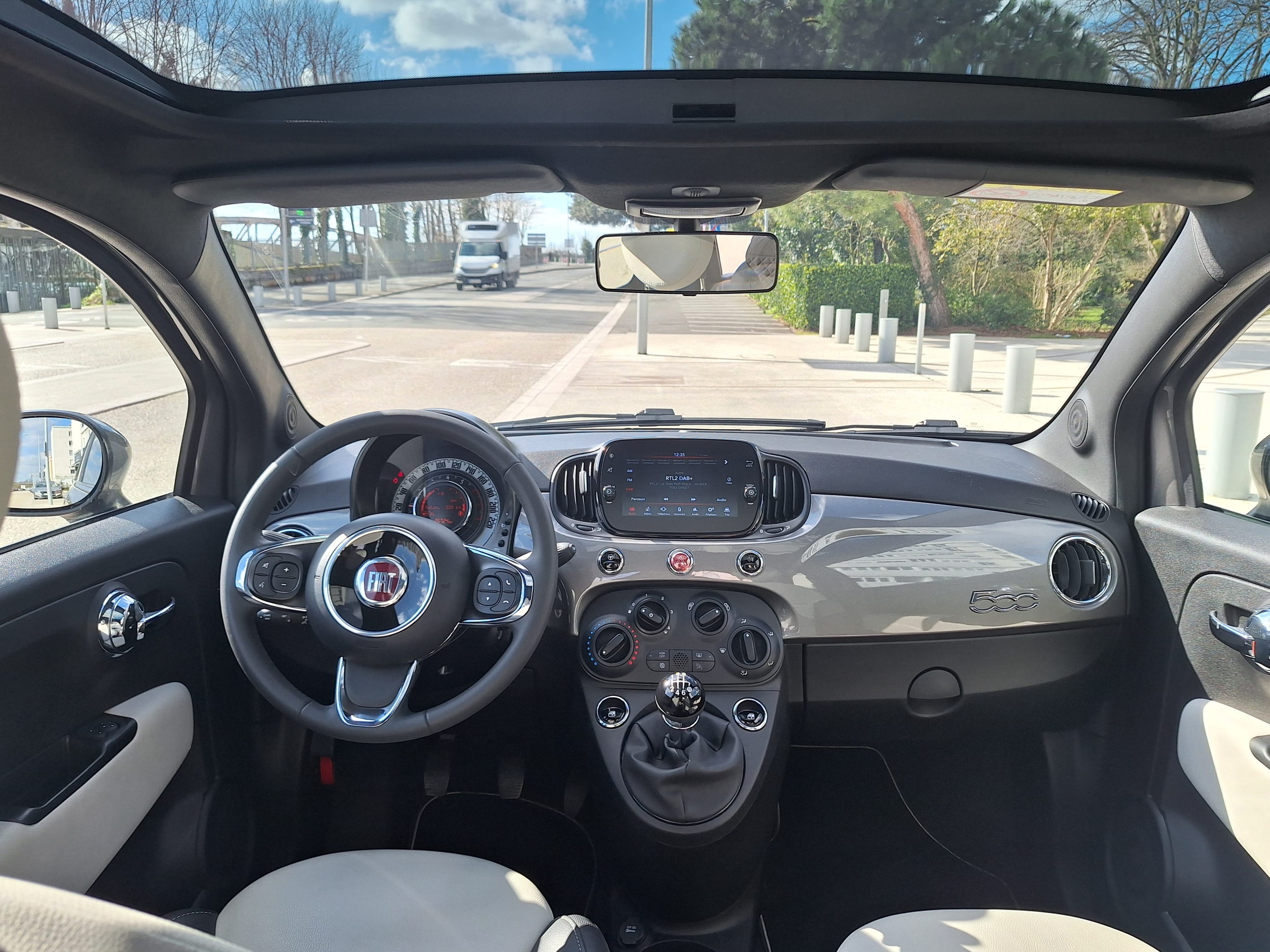 Fiat 500 Hybride avec Siège bébé