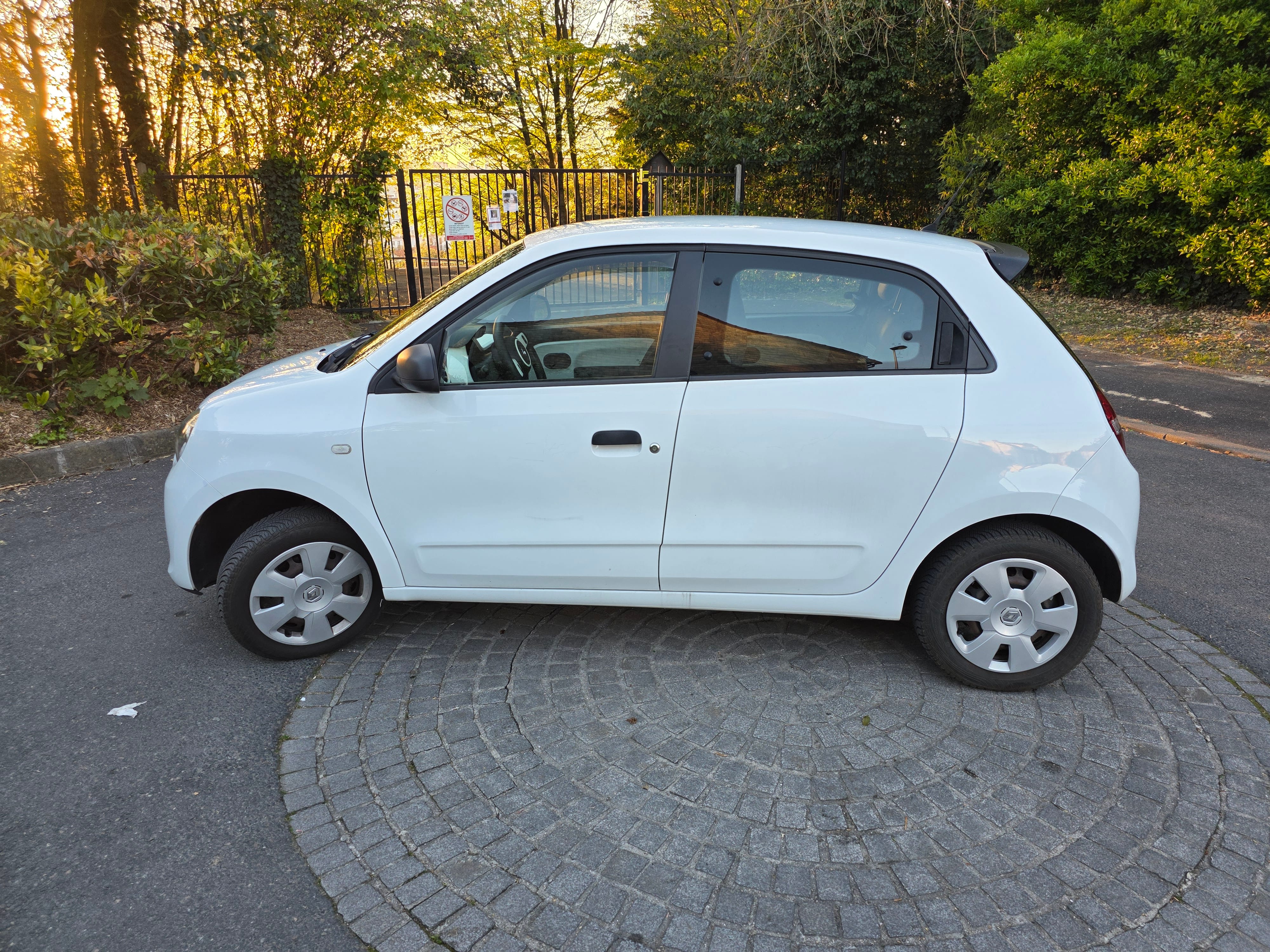 Renault Twingo III avec Régulateur de vitesse