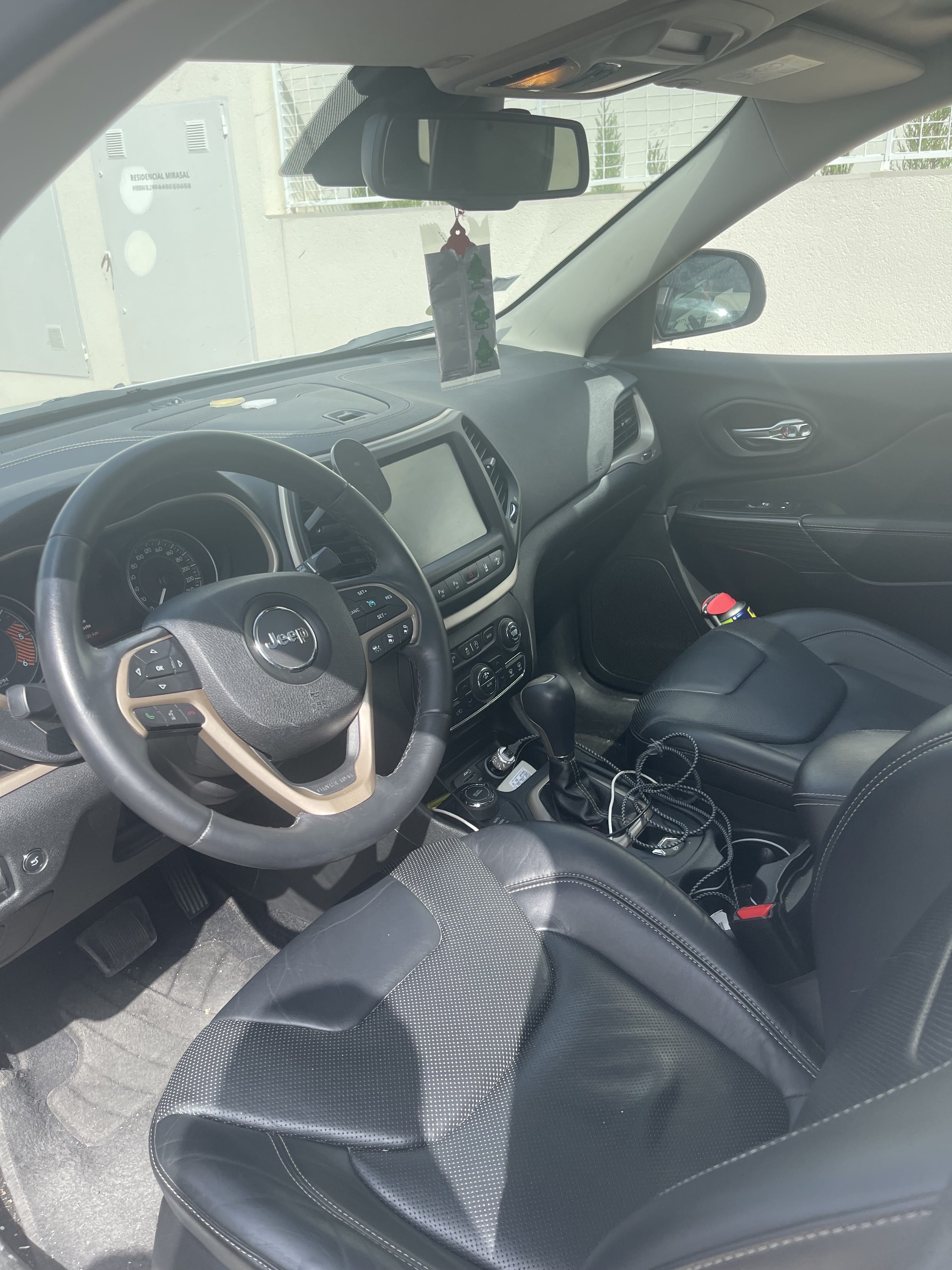 Jeep Cherokee 2.0 CRD avec Quatre roues motrices