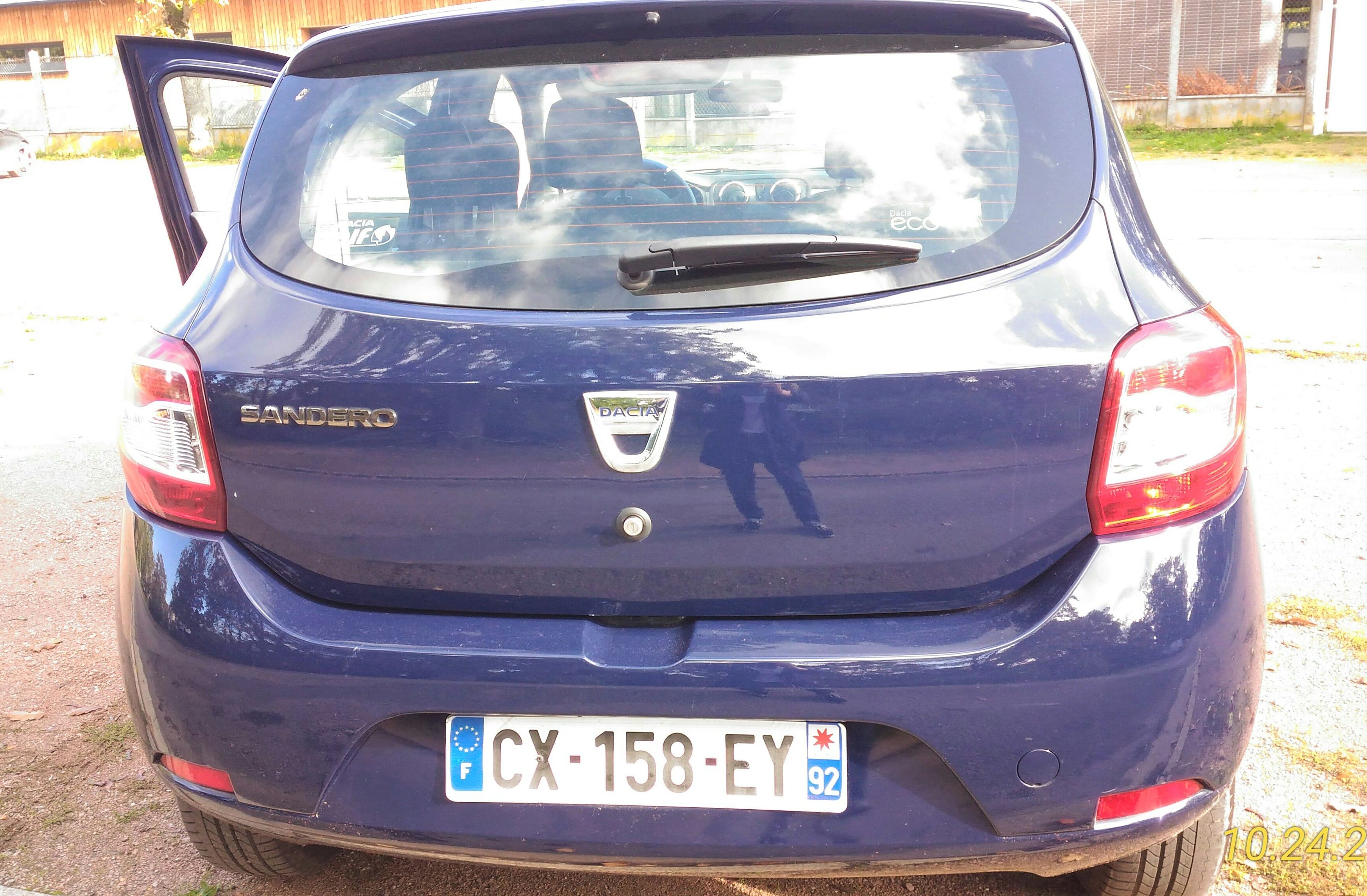 Dacia Sandero avec Entrée audio / iPod