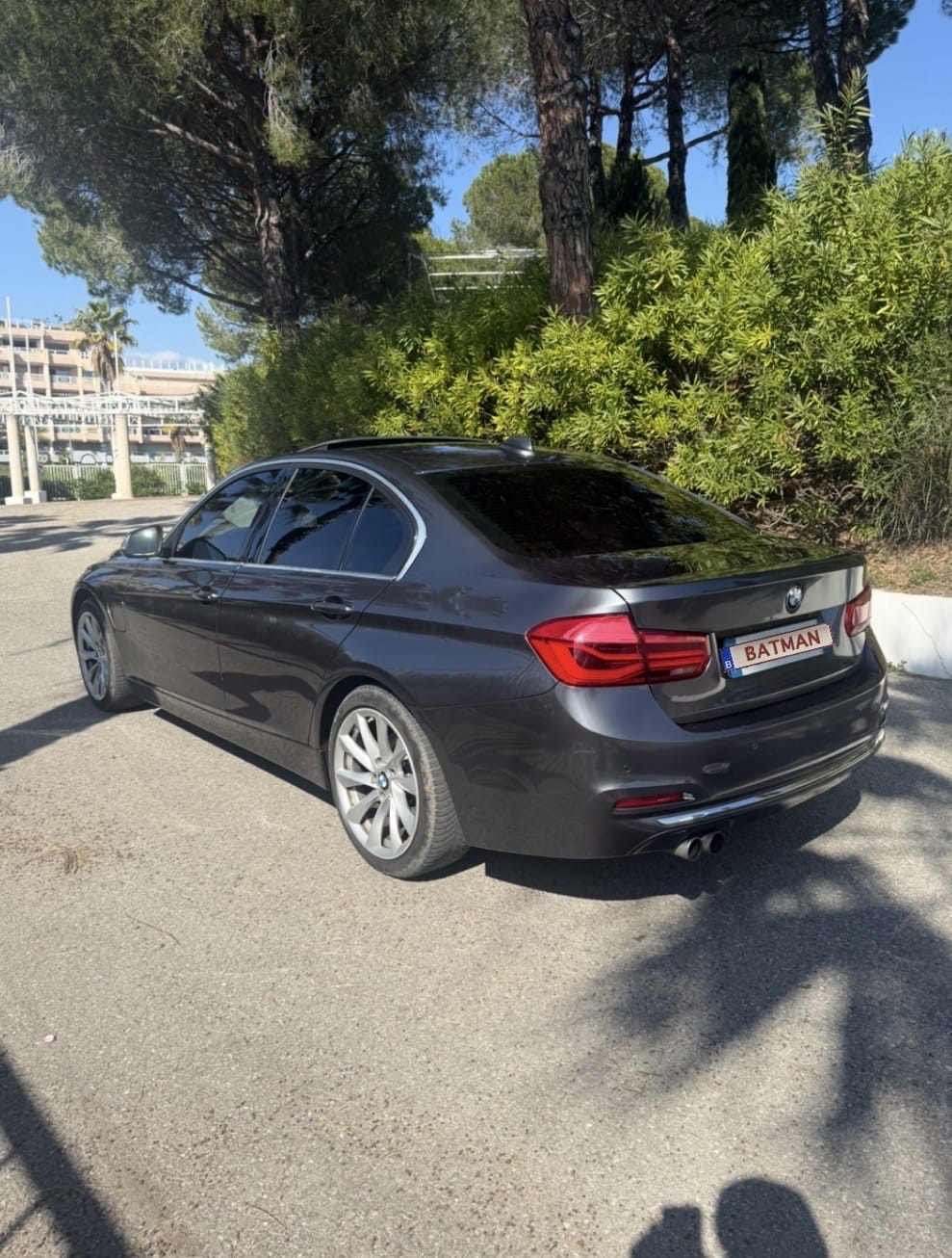 BMW Série 3 330e xDrive avec Climatisation