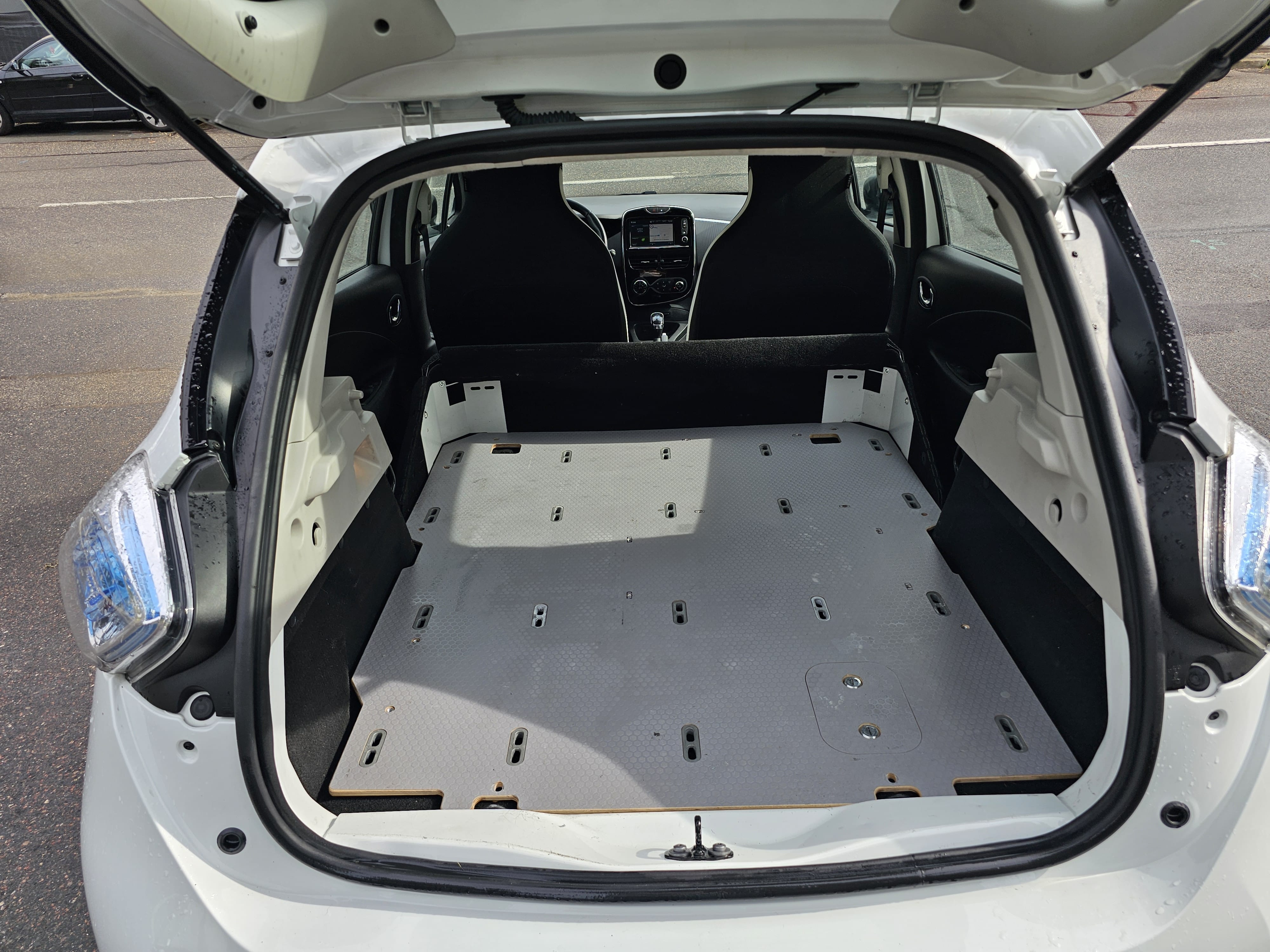 Renault ZOE avec Entrée audio / iPod