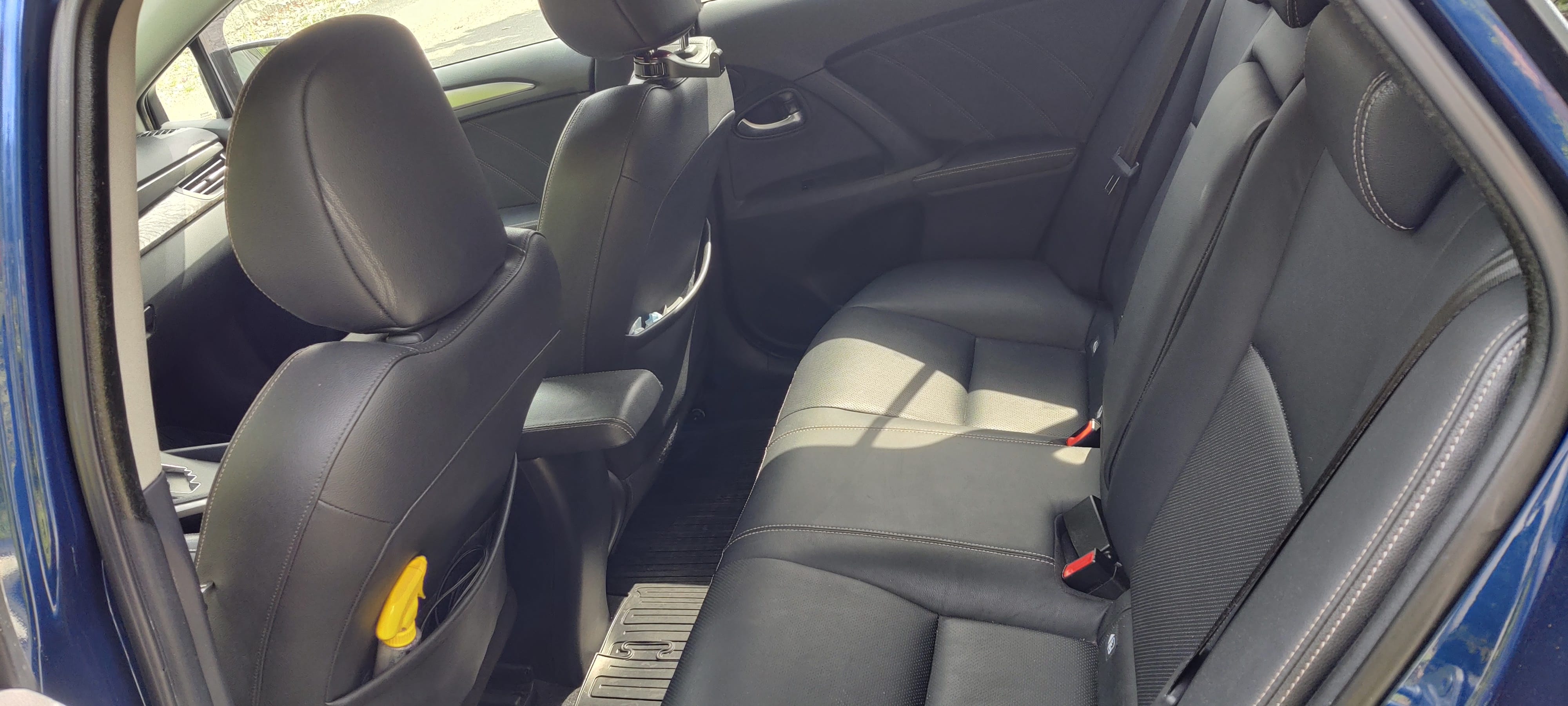 Toyota Avensis 1.8 automat med Babysete