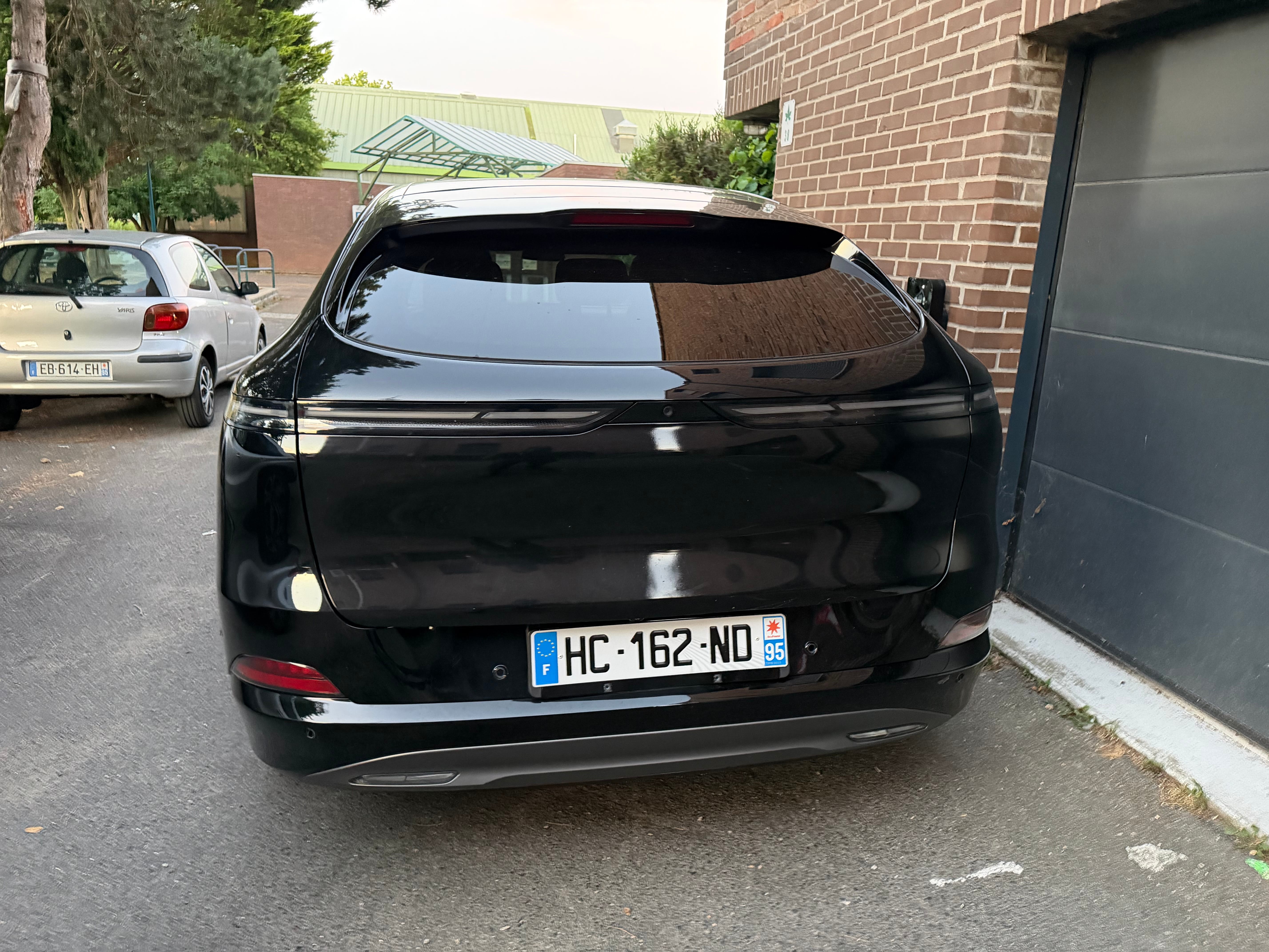 Xpeng G6 avec Caméra de recul