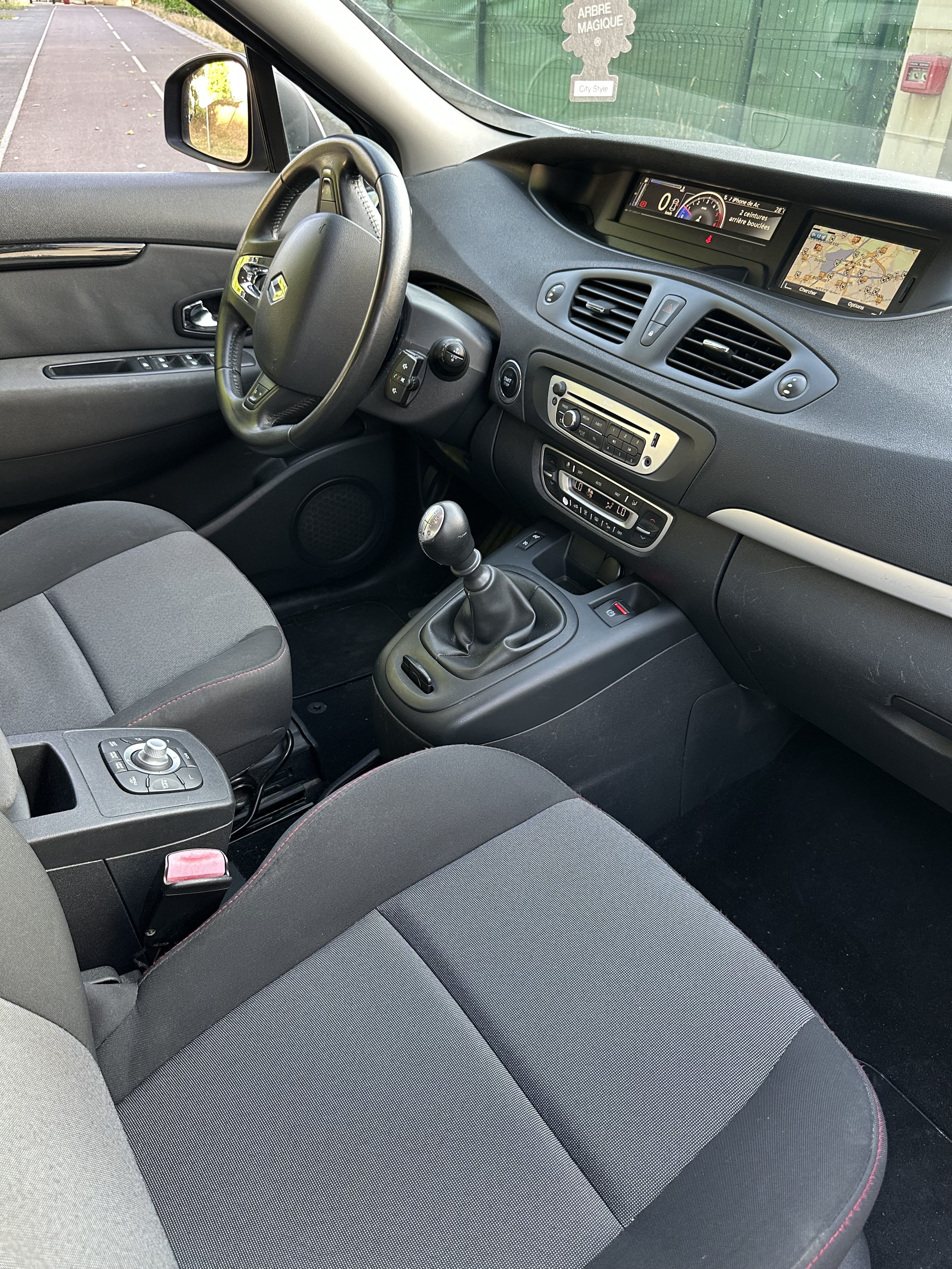 Renault Grand Scenic avec Régulateur de vitesse