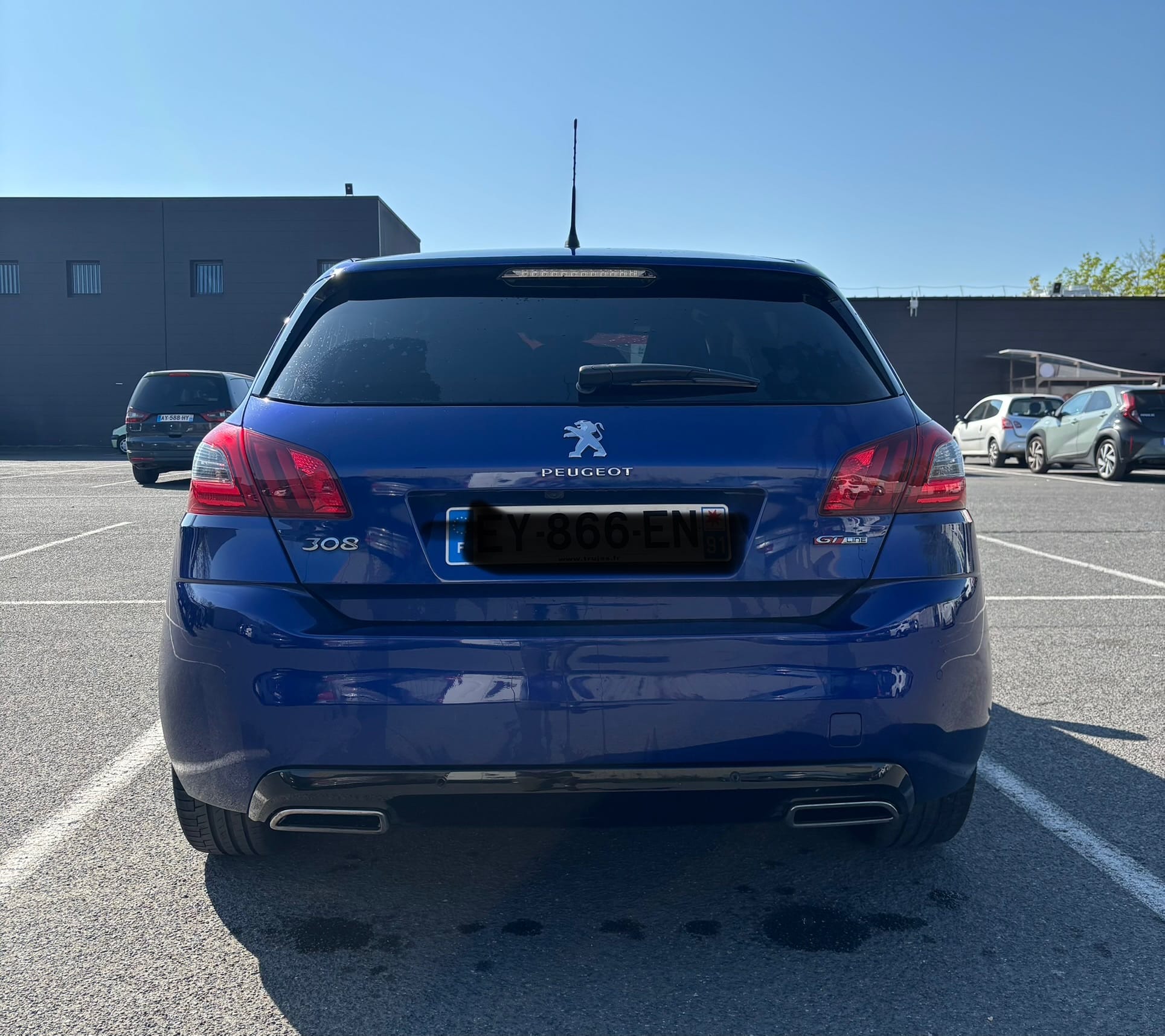 Peugeot 308 GTLINE 130ch EAT 8 avec GPS