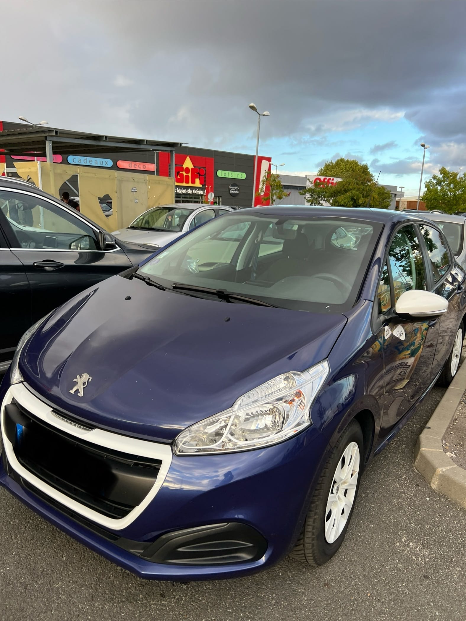 Peugeot 208, 2016, Essence 98
