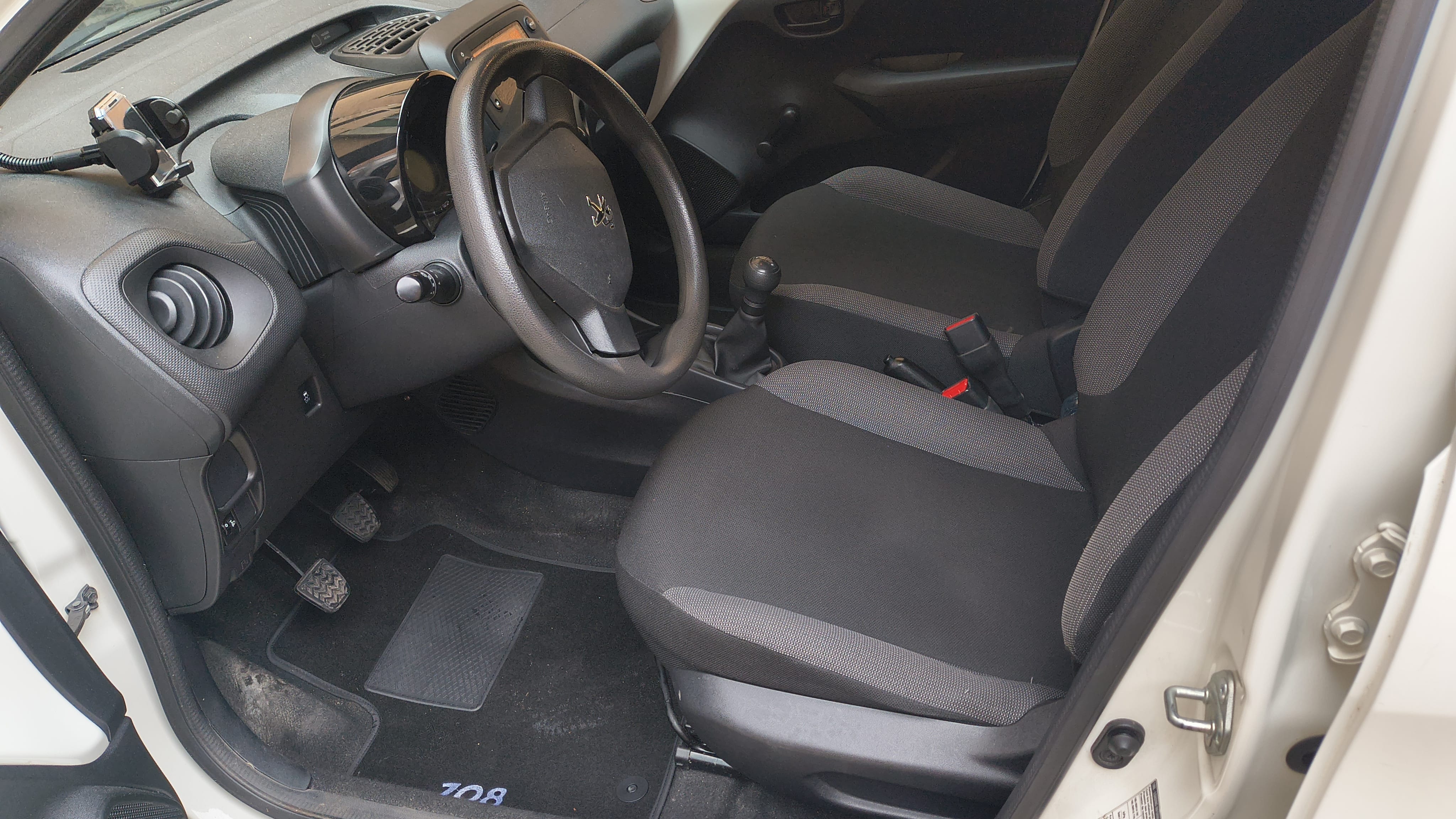 Peugeot 108 con Neumáticos de invierno