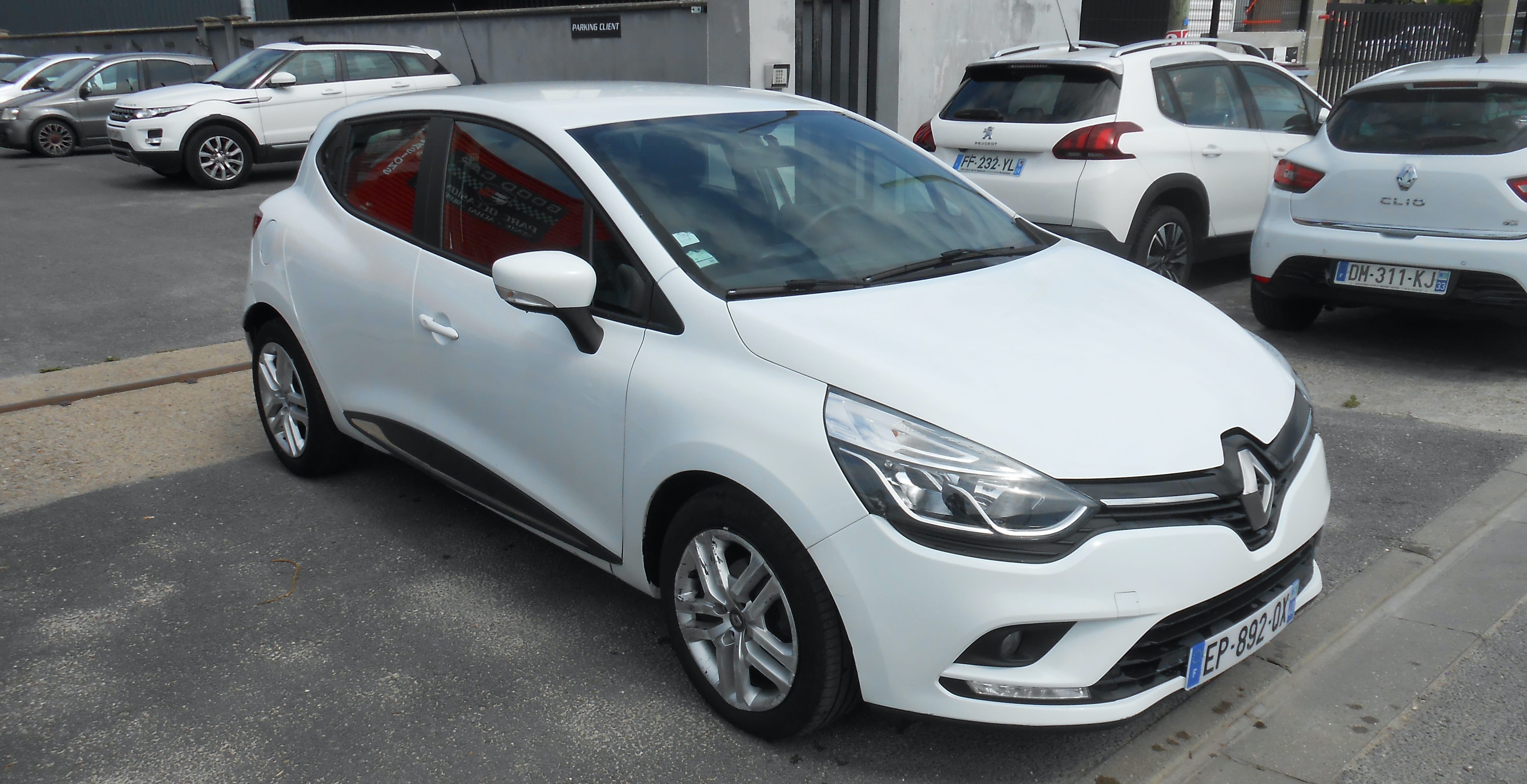 Location Renault Clio 2017 Diesel à La Teste De Buch (Gare de La Teste