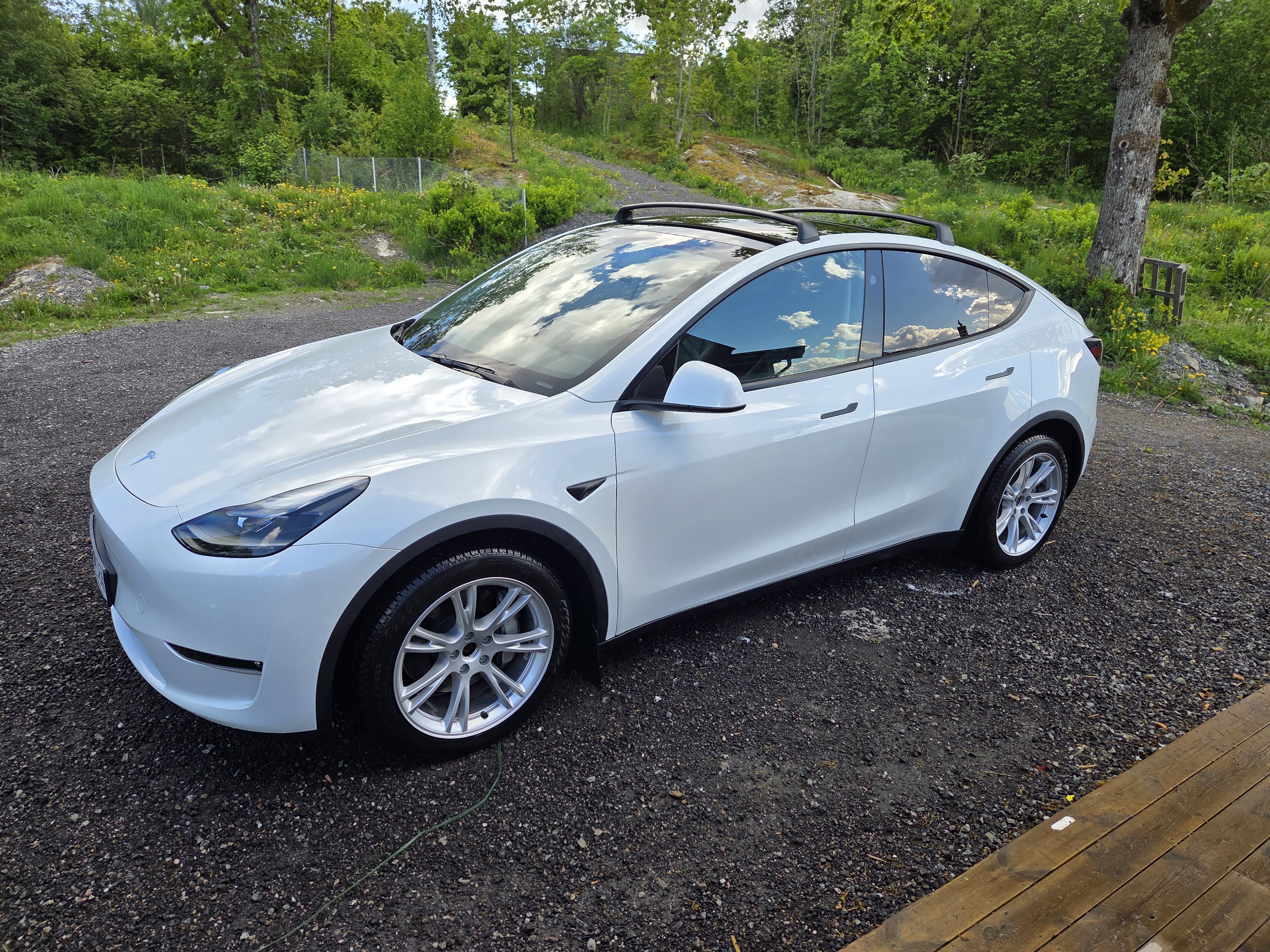 Tesla Model Y Long Range med Aircondition