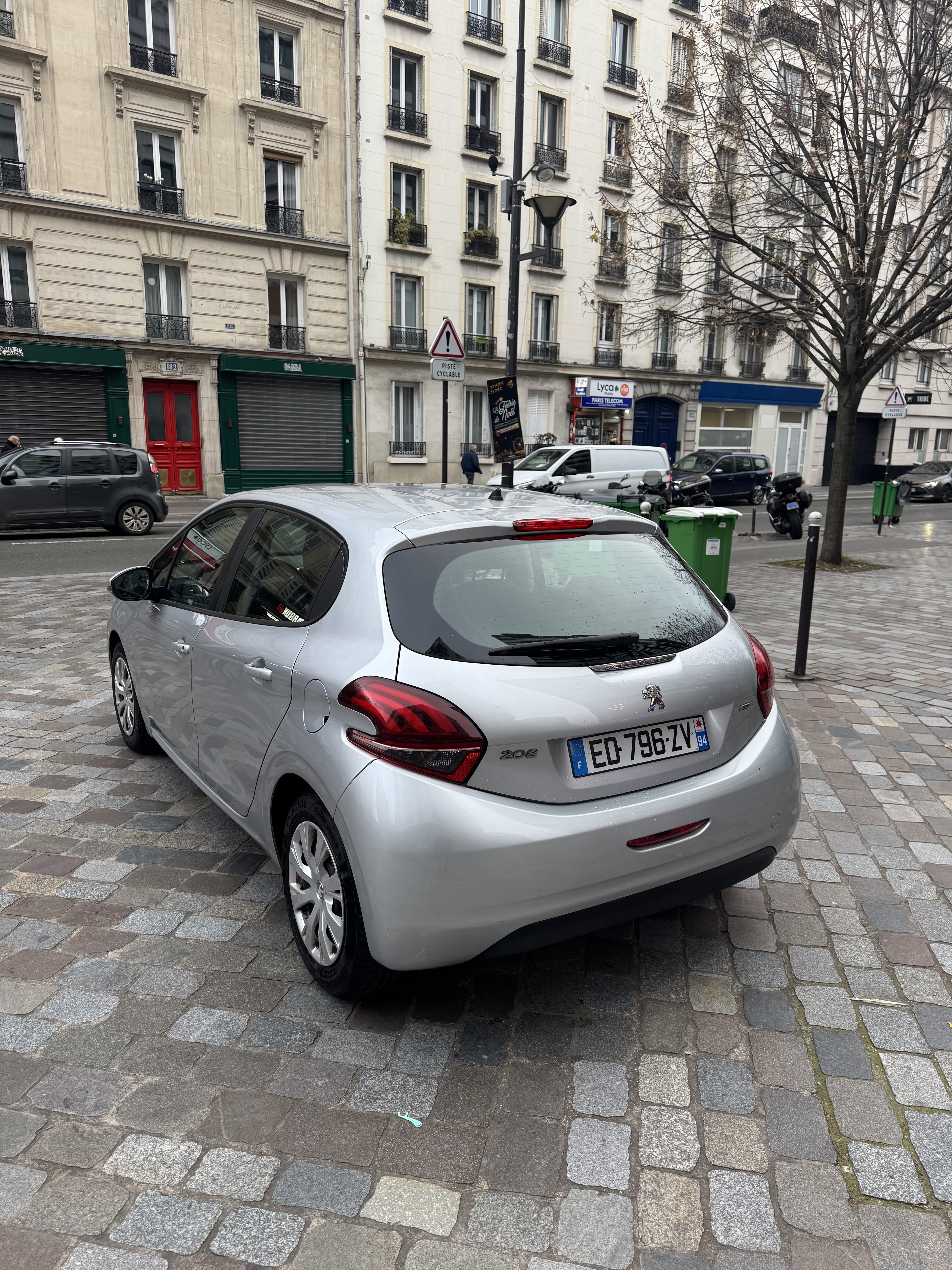 Peugeot 208 2016 avec Régulateur de vitesse