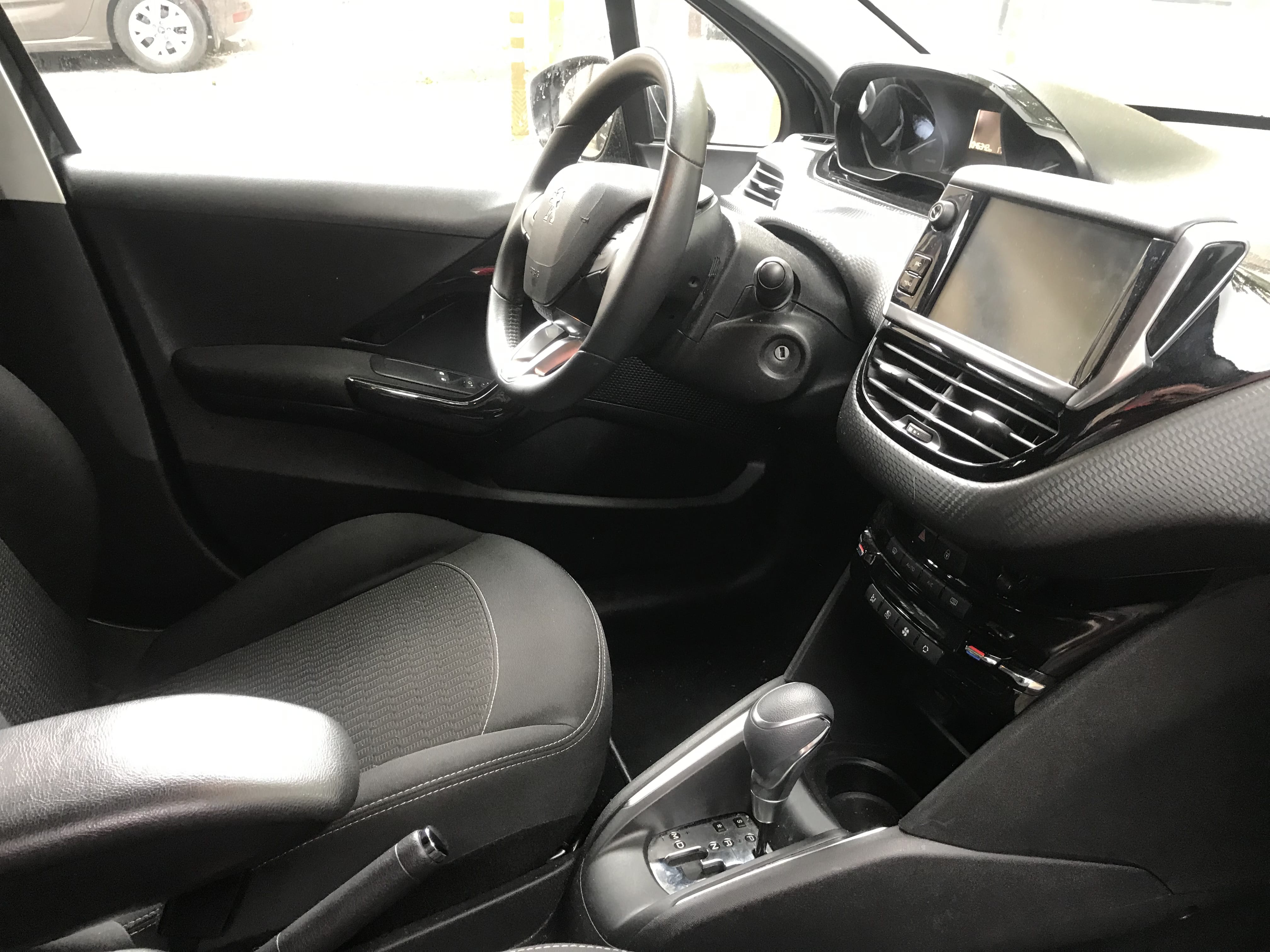 Peugeot 208 avec Régulateur de vitesse