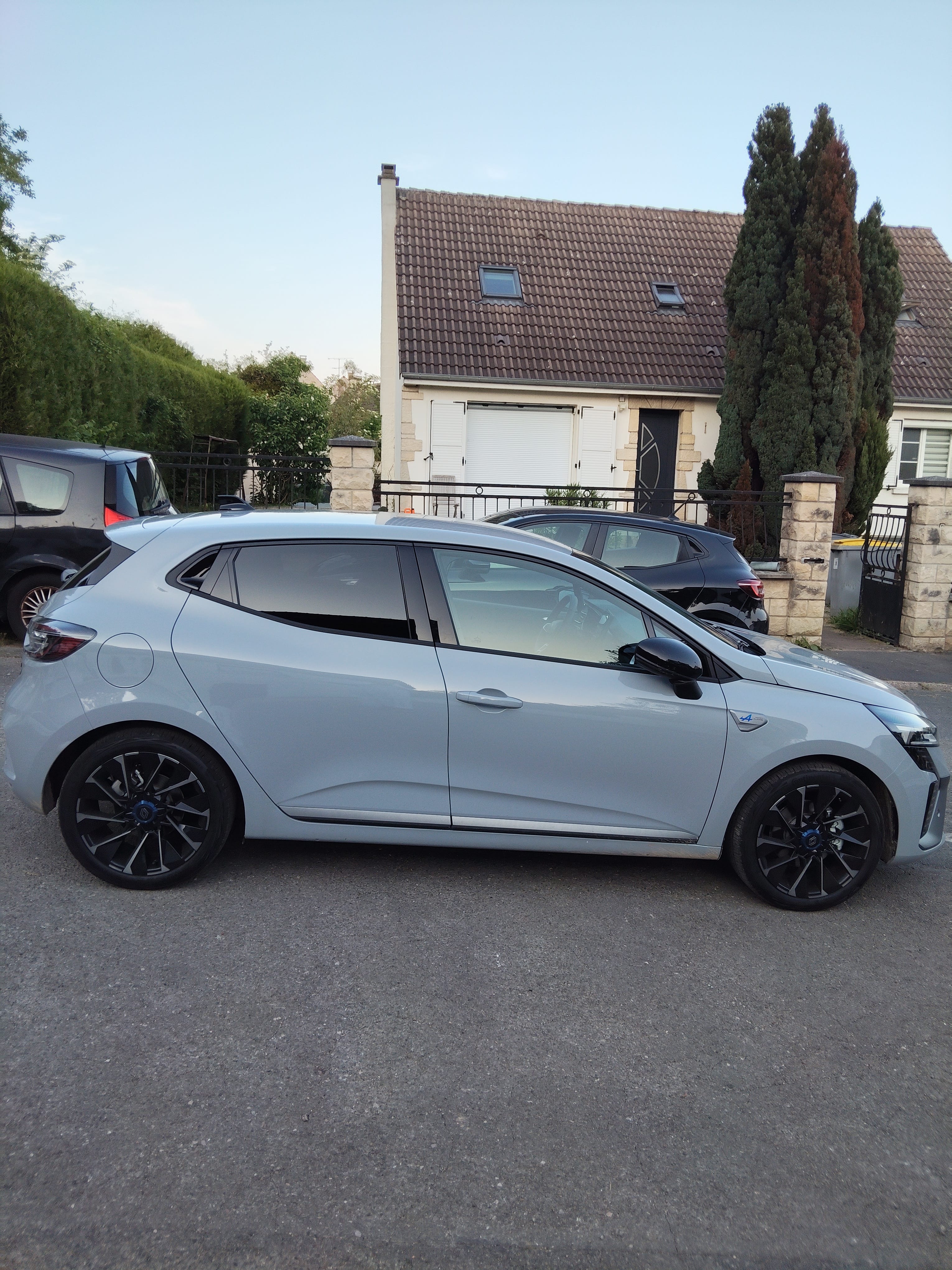 Renault Clio E-tech avec Climatisation