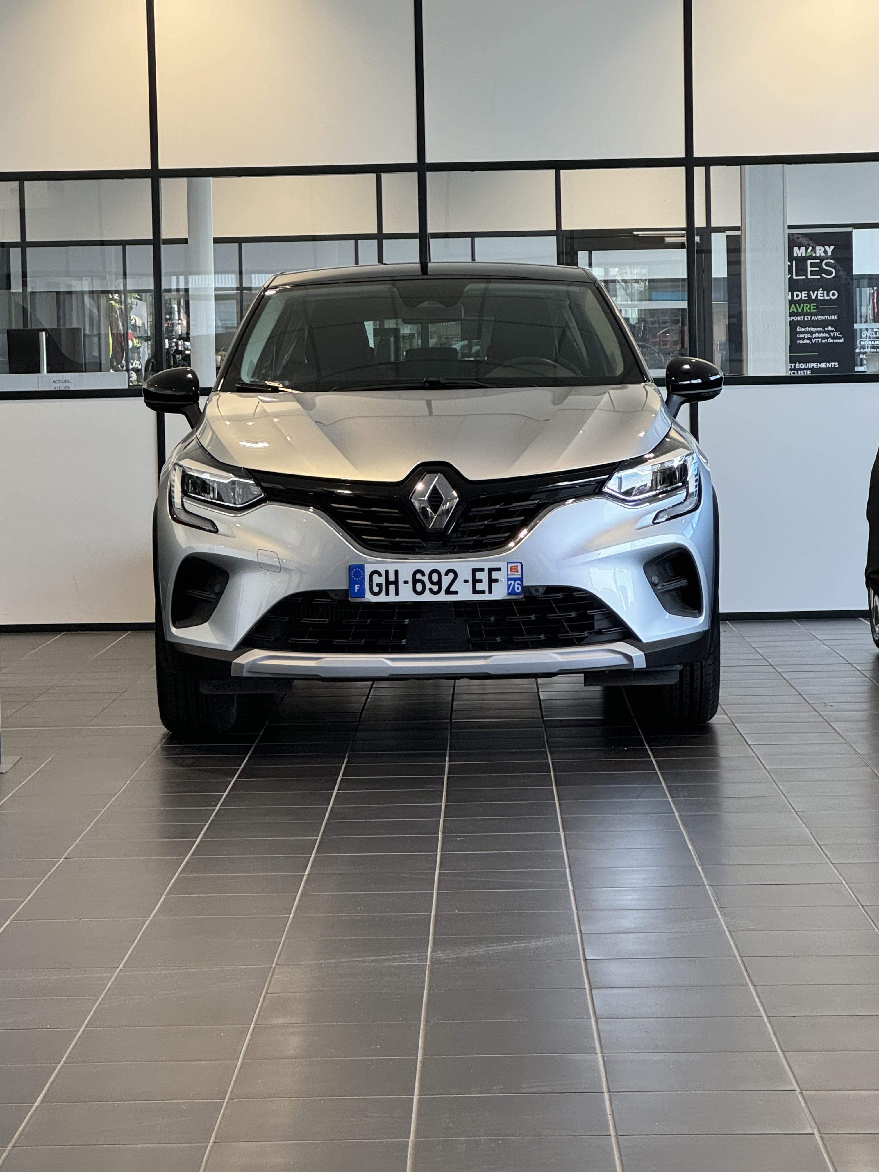 Renault Captur, 2022, Essence 95