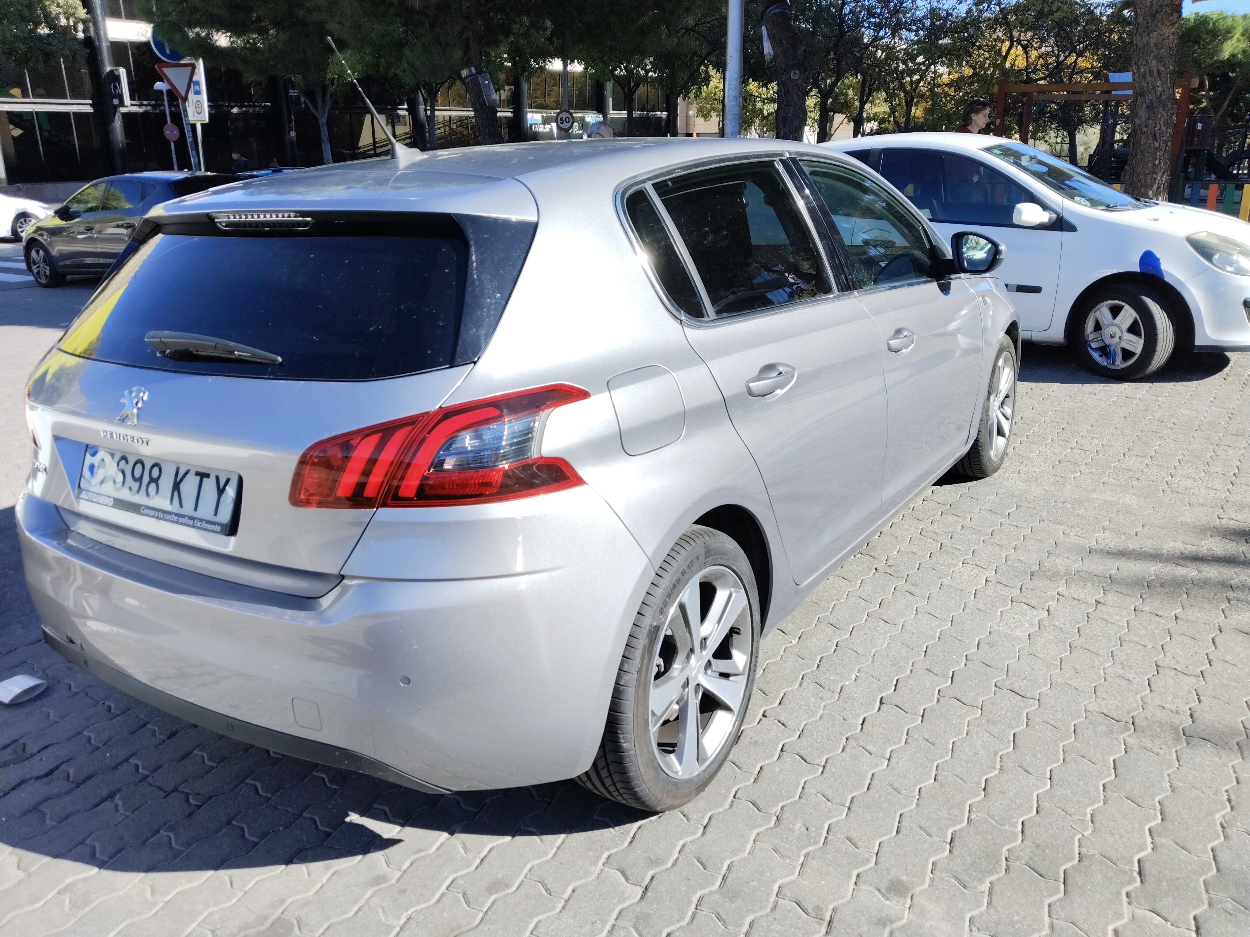 Peugeot 308 con GPS