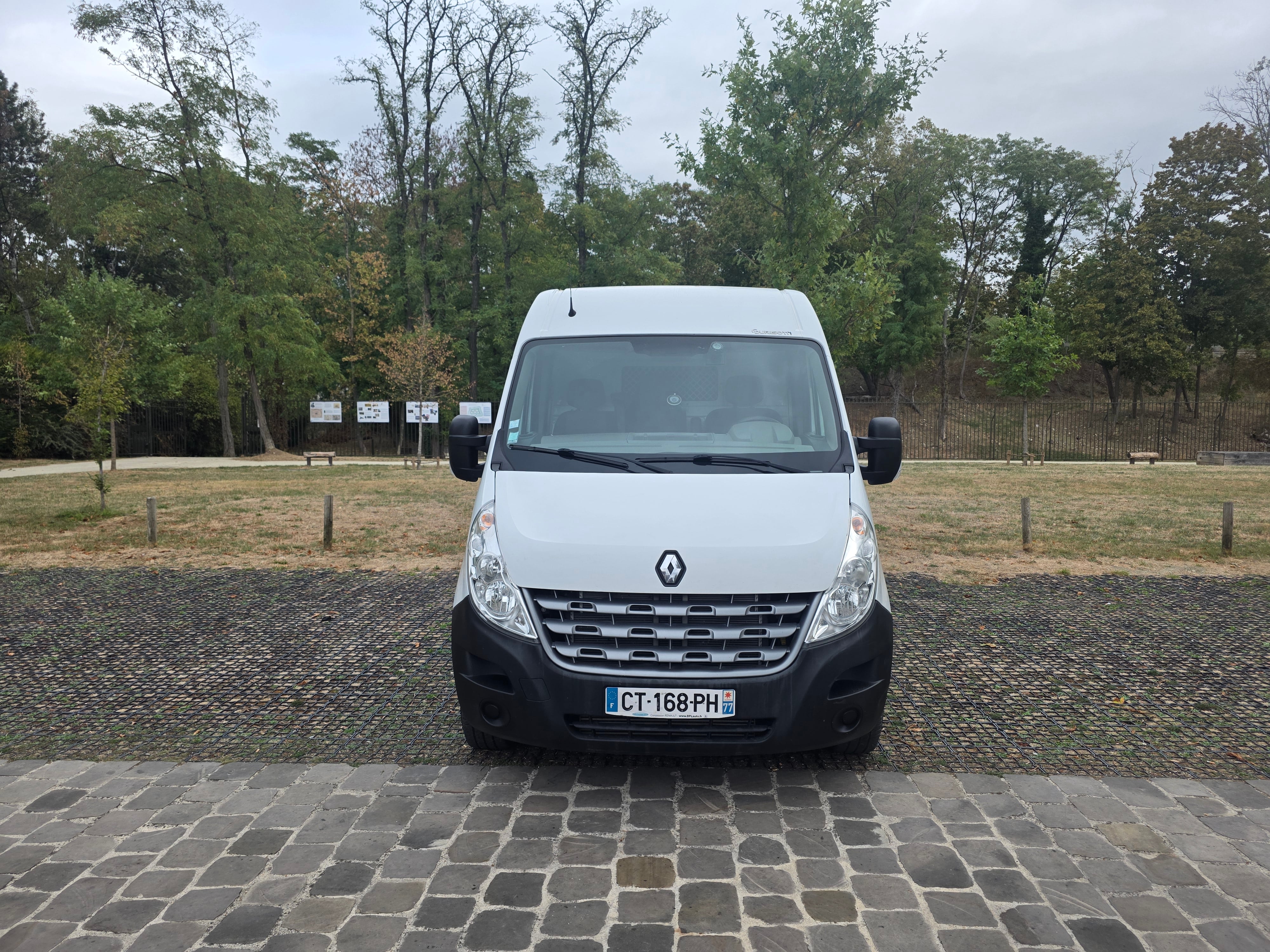 Renault Master 2.3 dci avec Port USB