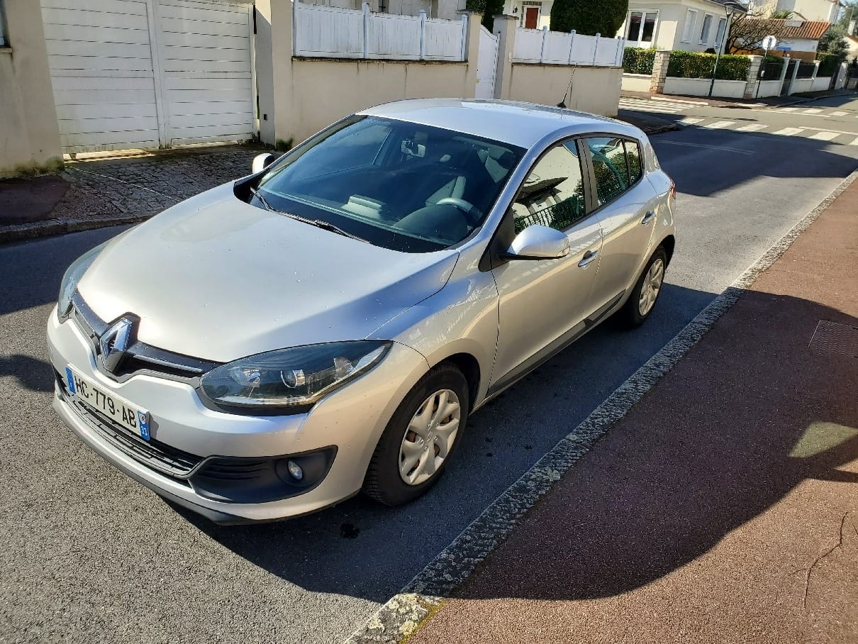 Renault Mégane 1.6 16V 110 ch Authentique, 2015, Essence 95