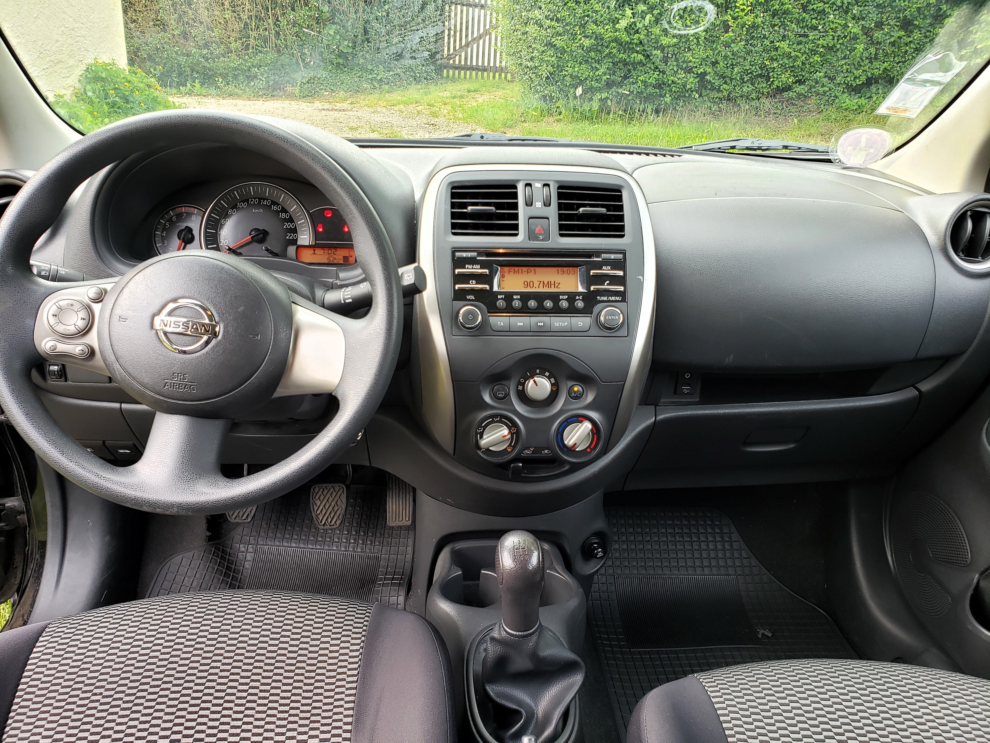 Nissan Micra 1.2 80ch Design Edition - Gare Dijon avec Entrée audio / iPod