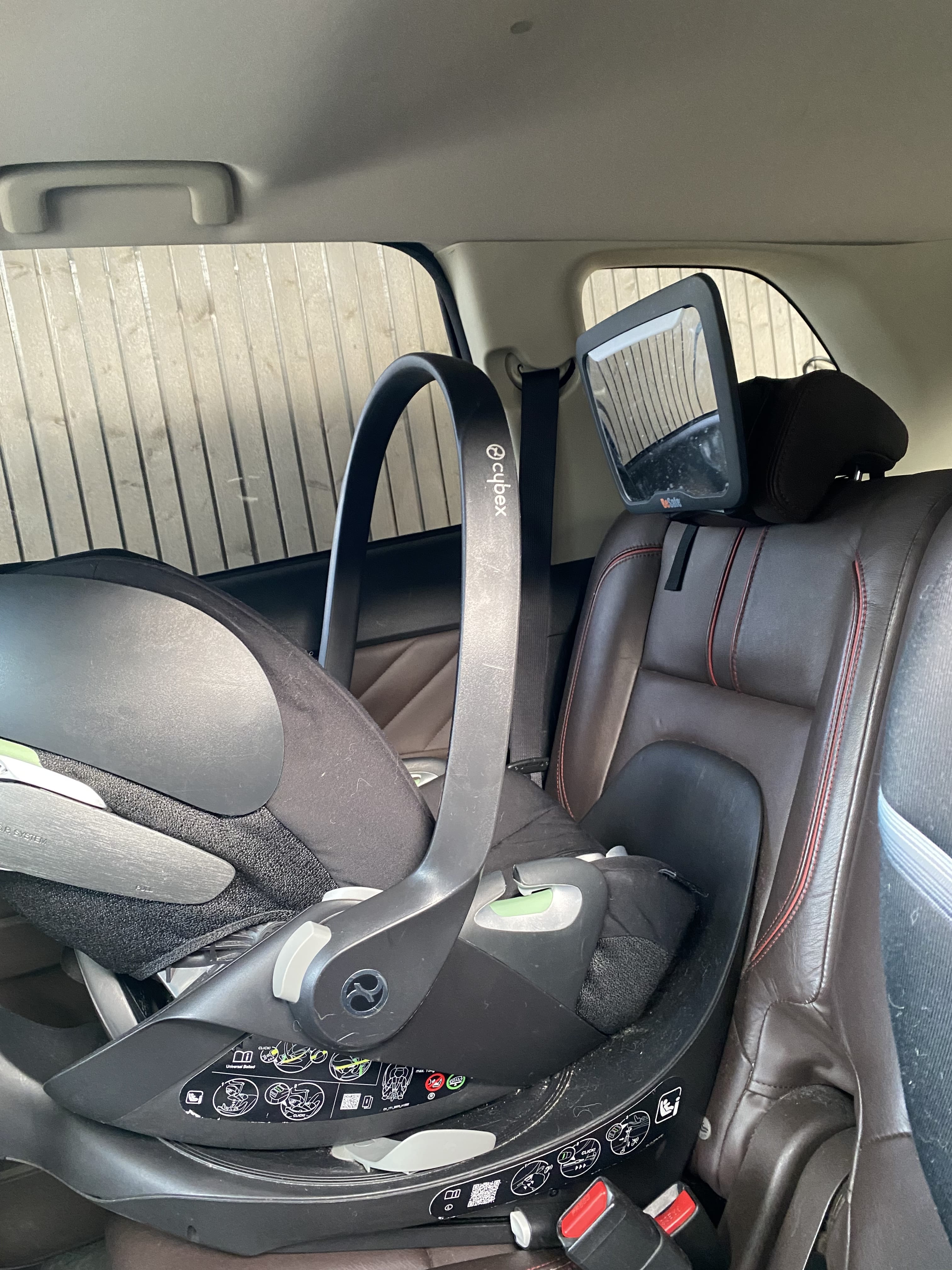 Mitsubishi Outlander Hybrid with Cruise control
