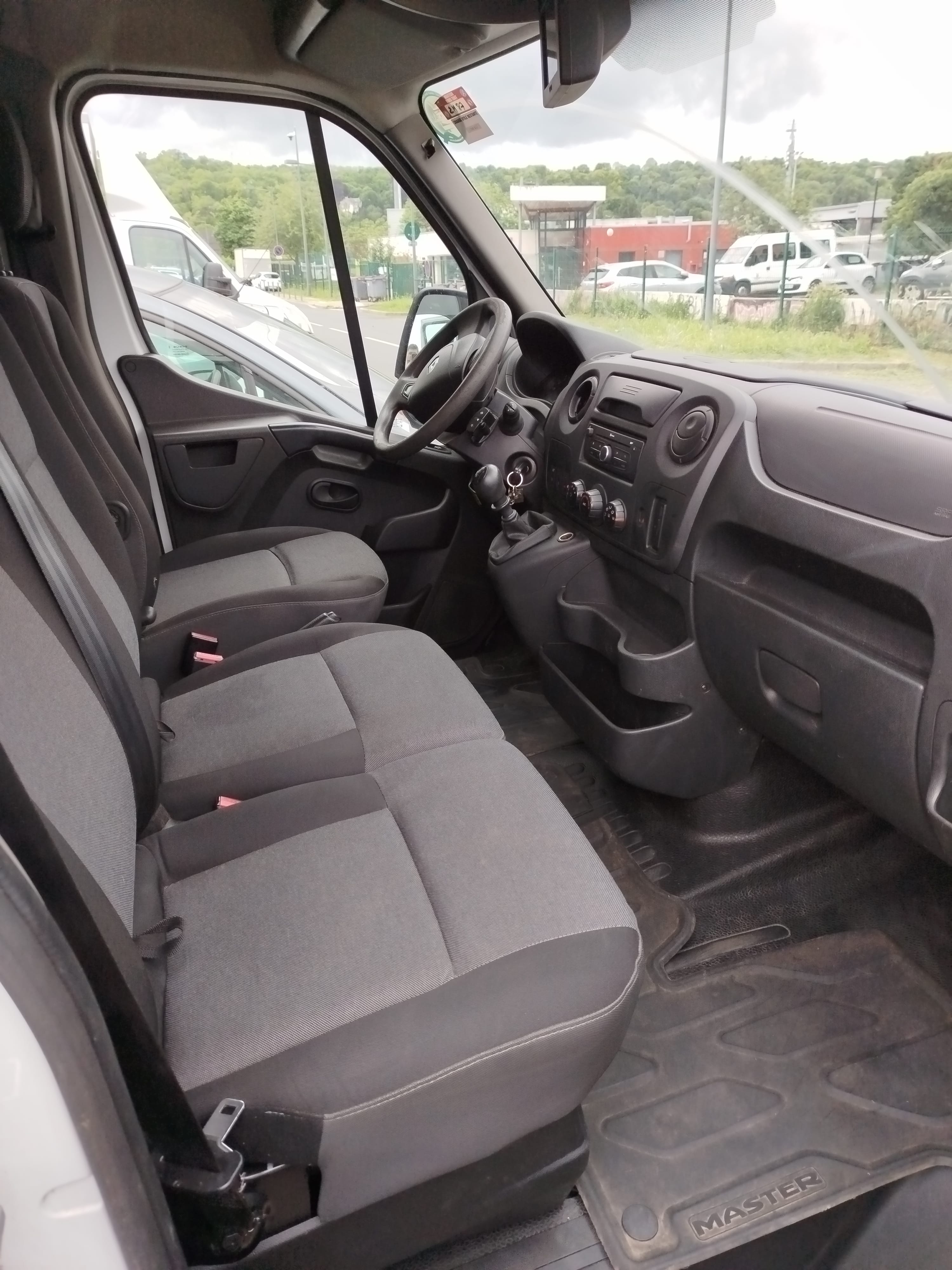 Renault Master avec Pneus neige