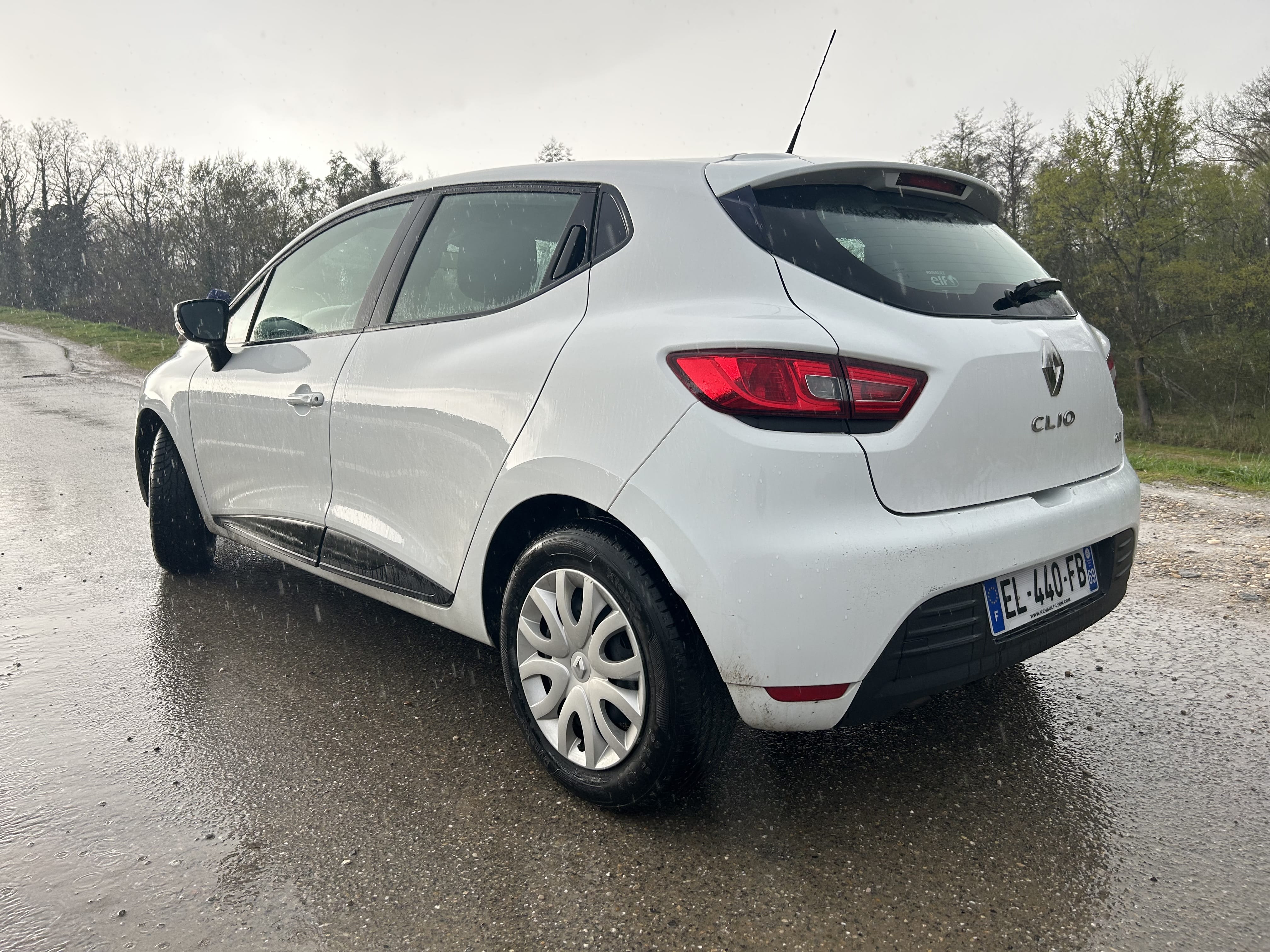 Renault Clio Société avec Siège bébé