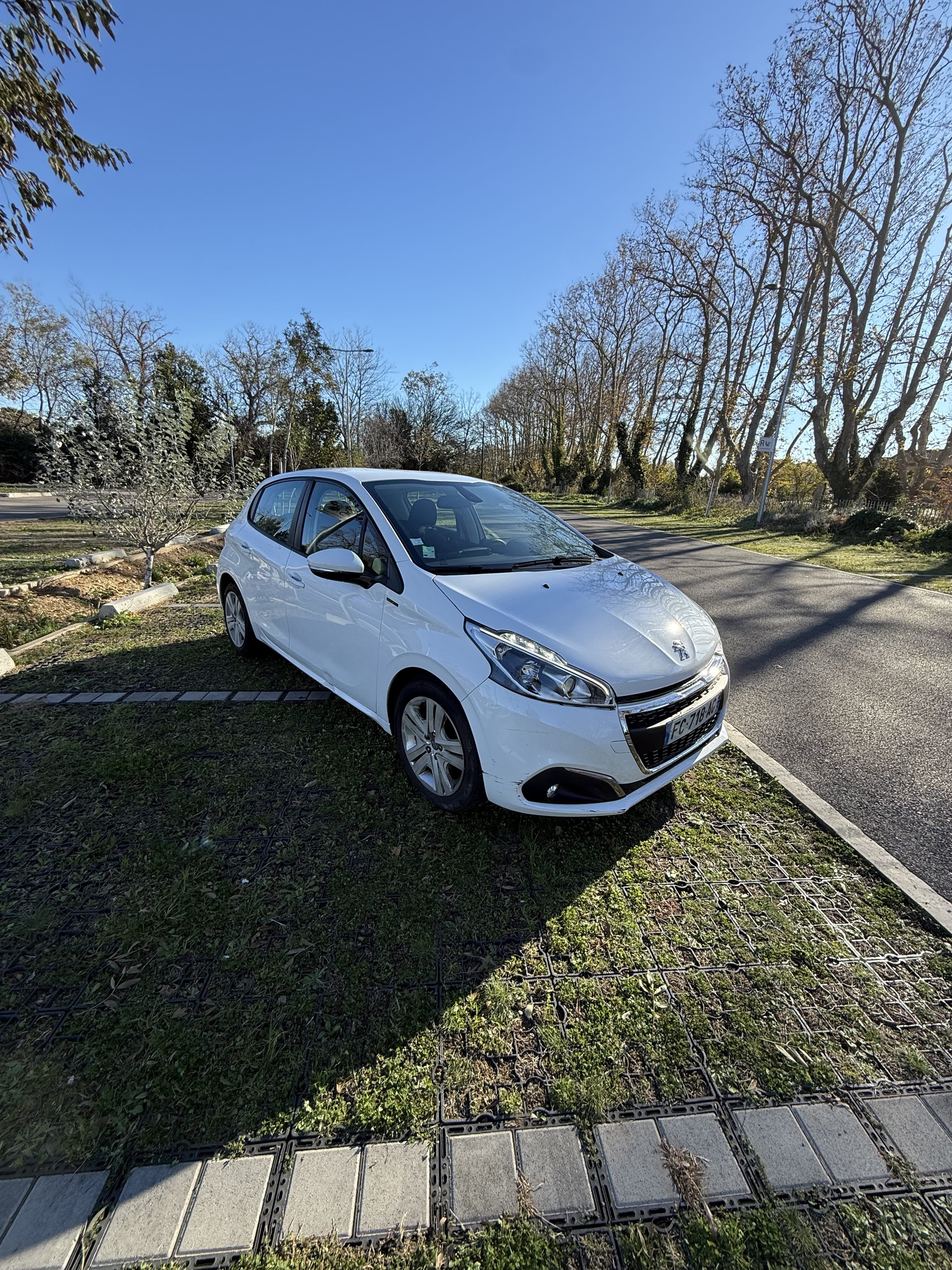 Peugeot 208 avec Port USB