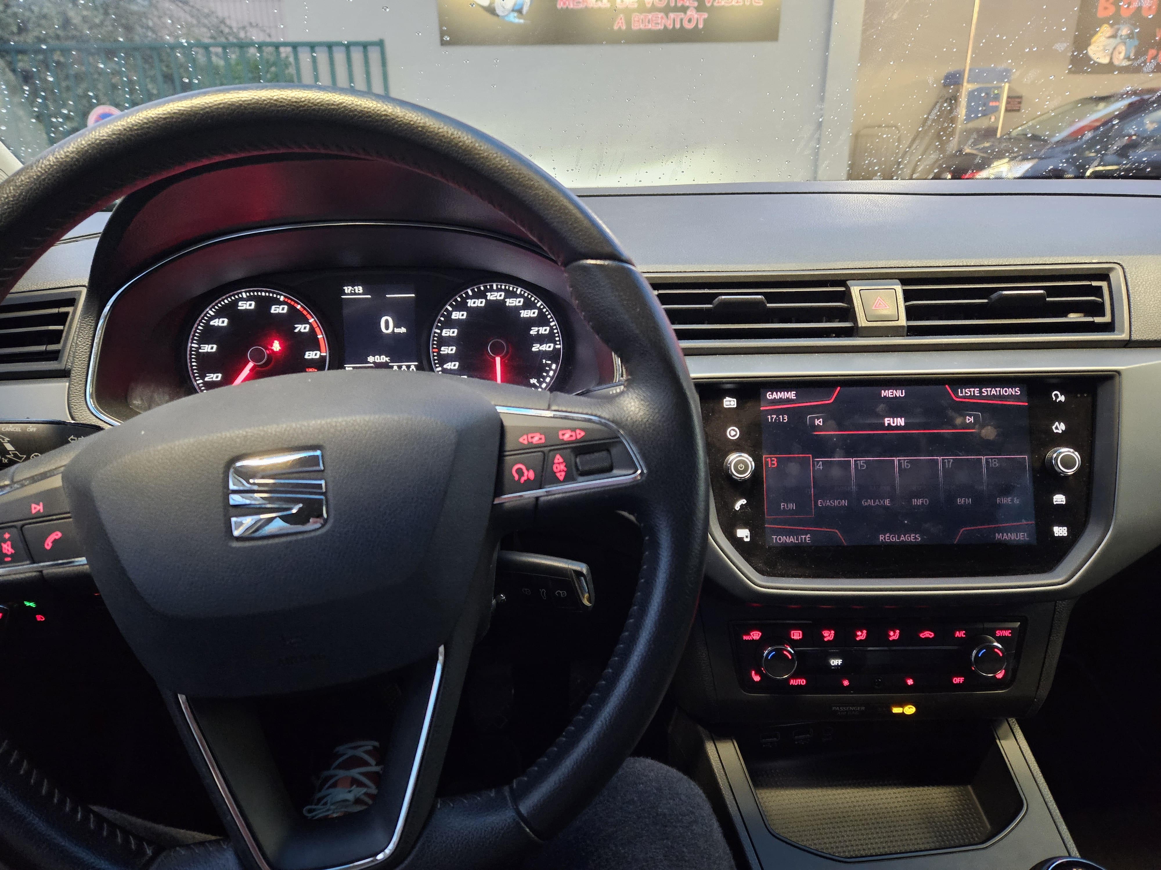 Seat Ibiza avec Audio Bluetooth