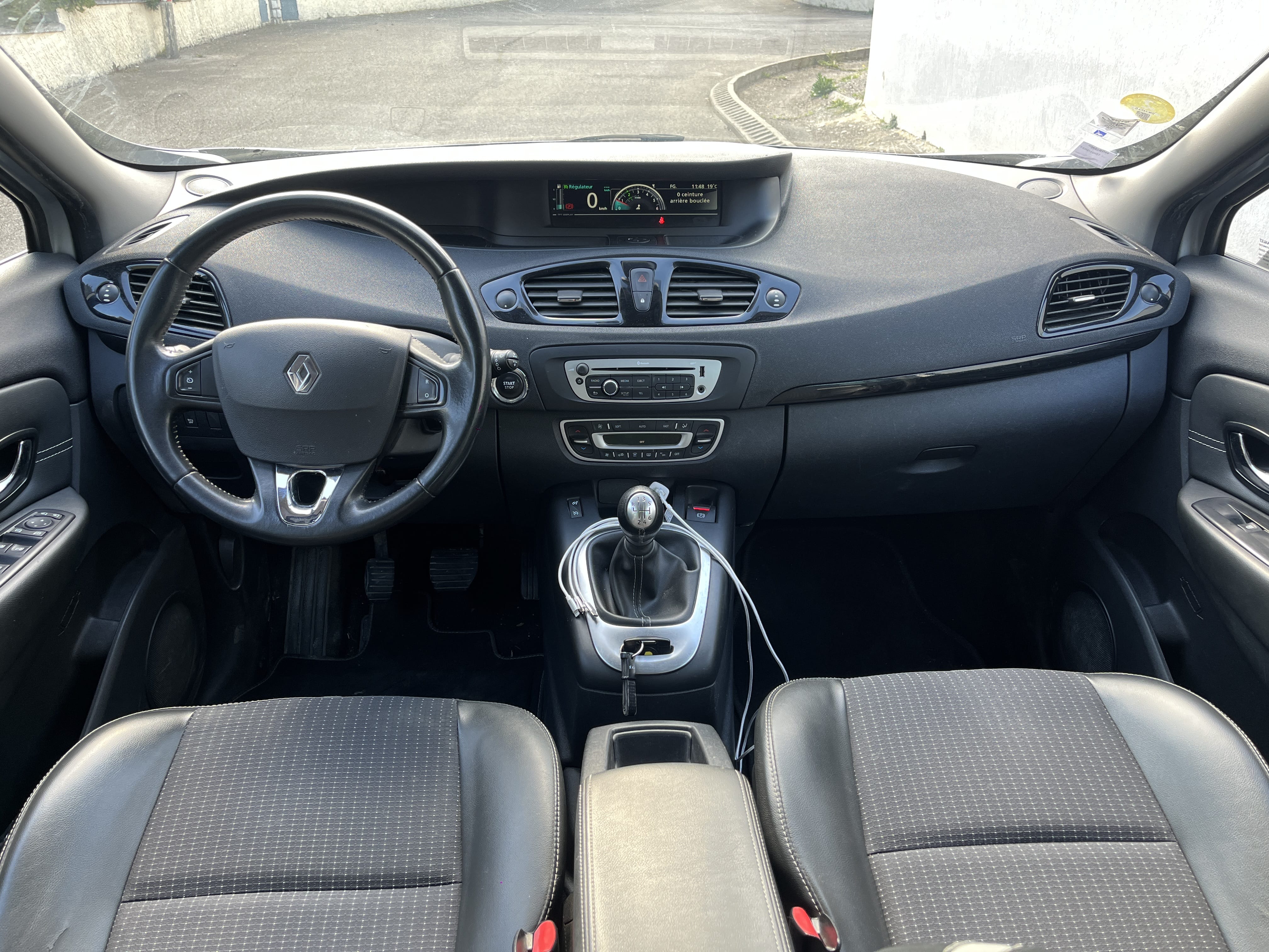 Renault Scenic avec Siège bébé