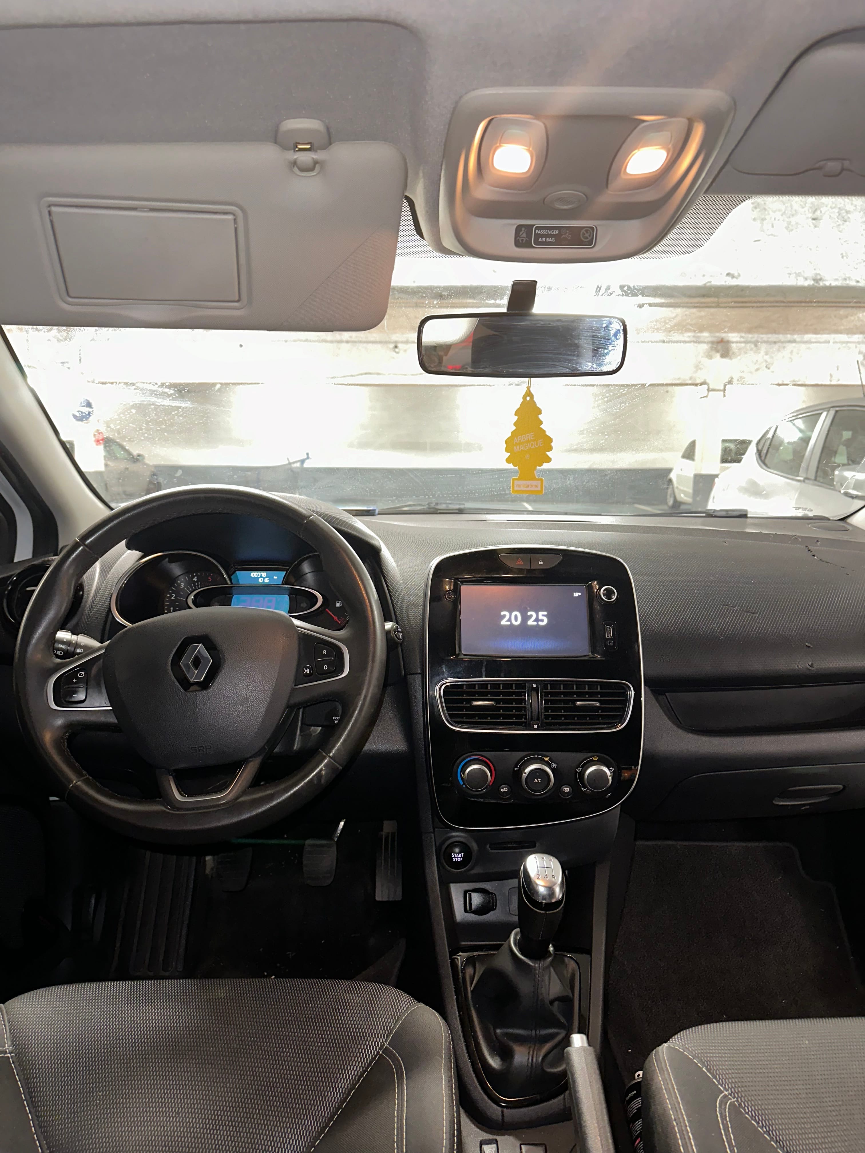 Renault Clio avec Climatisation