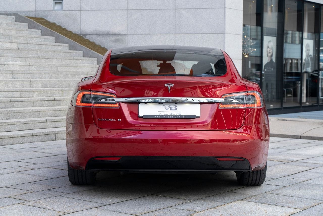 Tesla Model S med GPS